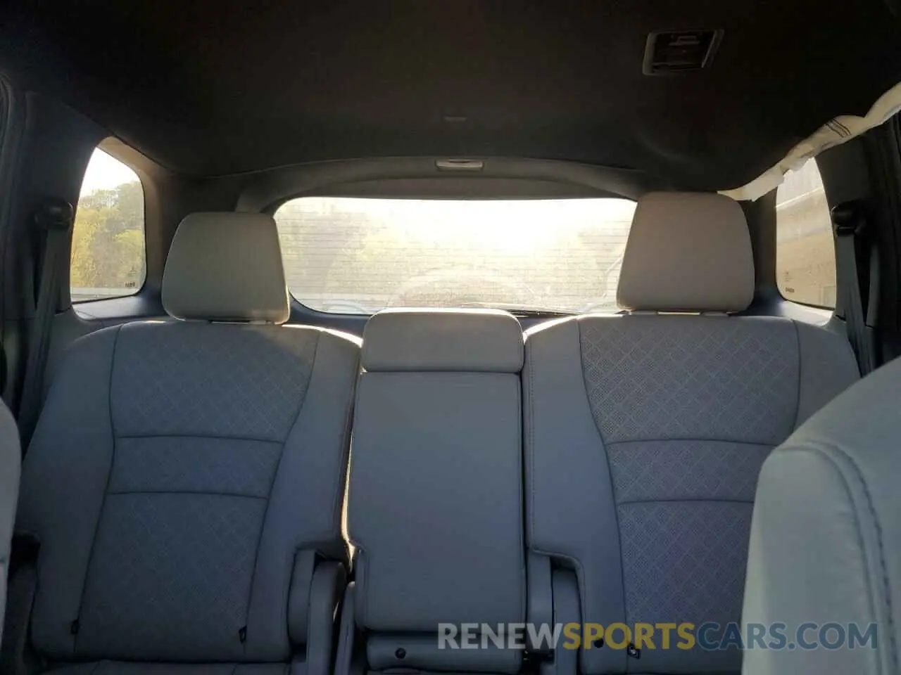 10 fotografías del automóvil dañado 5FNYF8H57MB027798 HONDA PASSPORT 2021