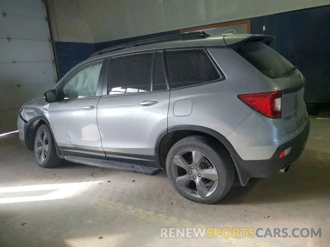 2 fotografías del automóvil dañado 5FNYF8H93MB010192 HONDA PASSPORT 2021