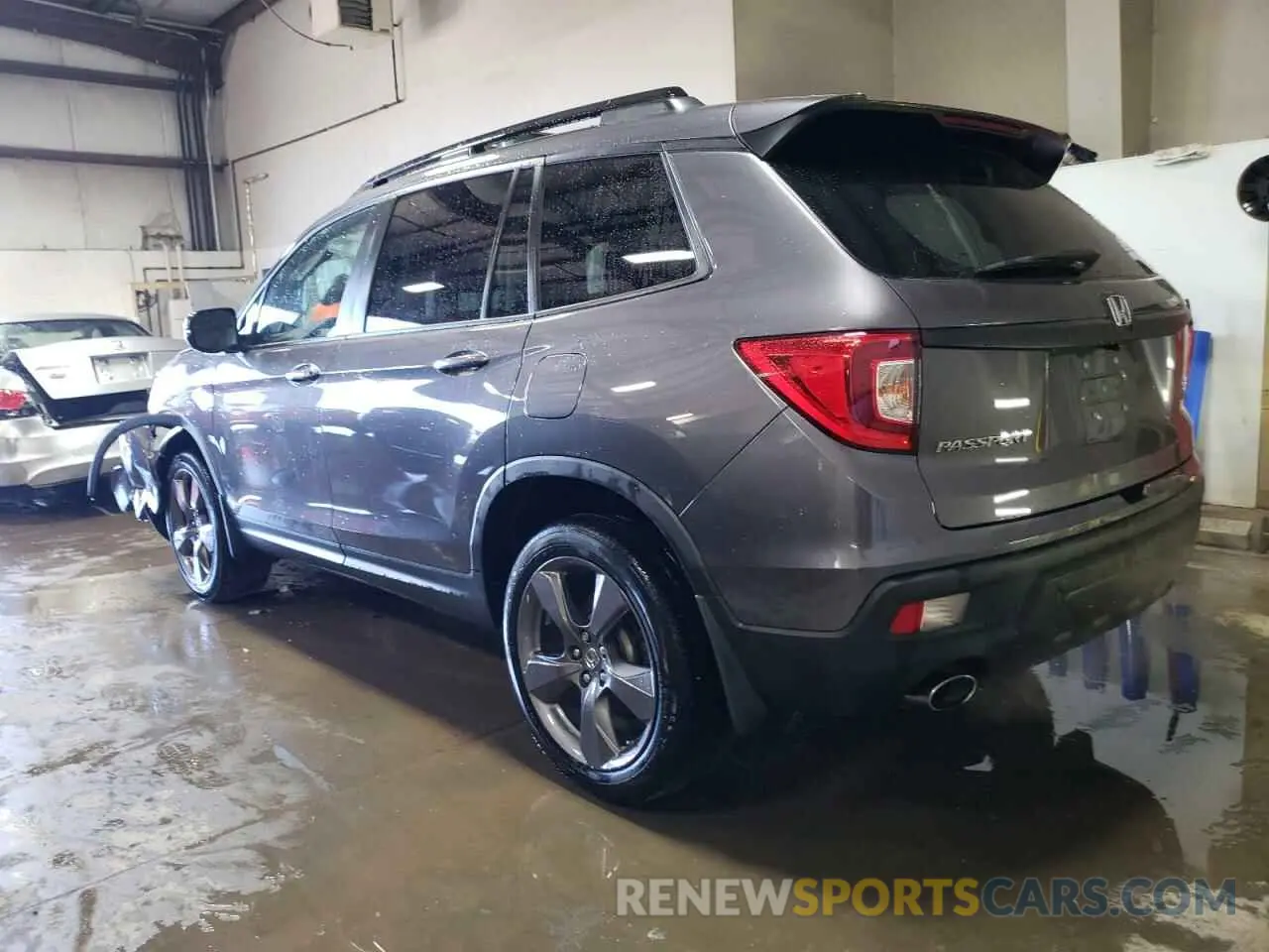 2 fotografías del automóvil dañado 5FNYF8H98MB012326 HONDA PASSPORT 2021