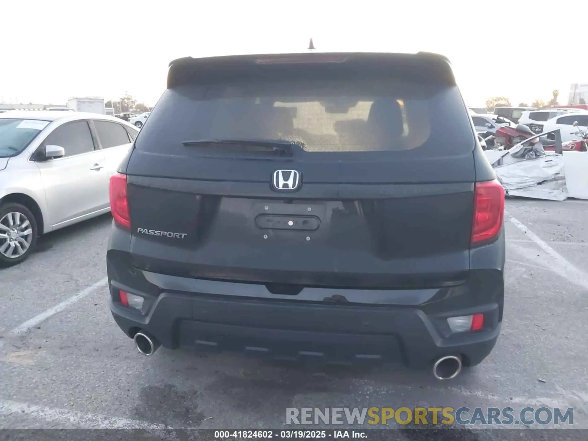 16 fotografías del automóvil dañado 5FNYF7H53NB005762 HONDA PASSPORT 2022