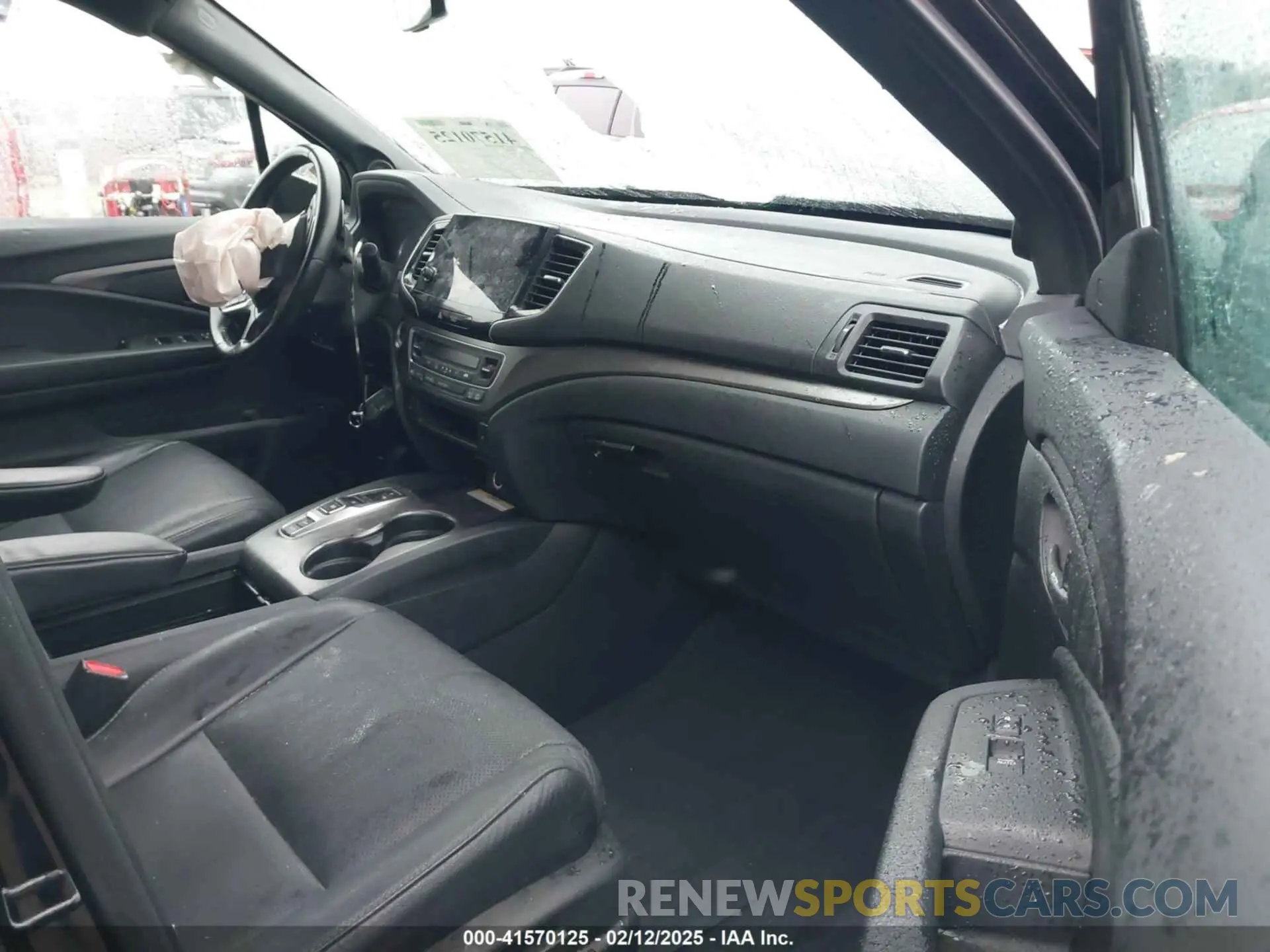 5 fotografías del automóvil dañado 5FNYF7H55NB001910 HONDA PASSPORT 2022