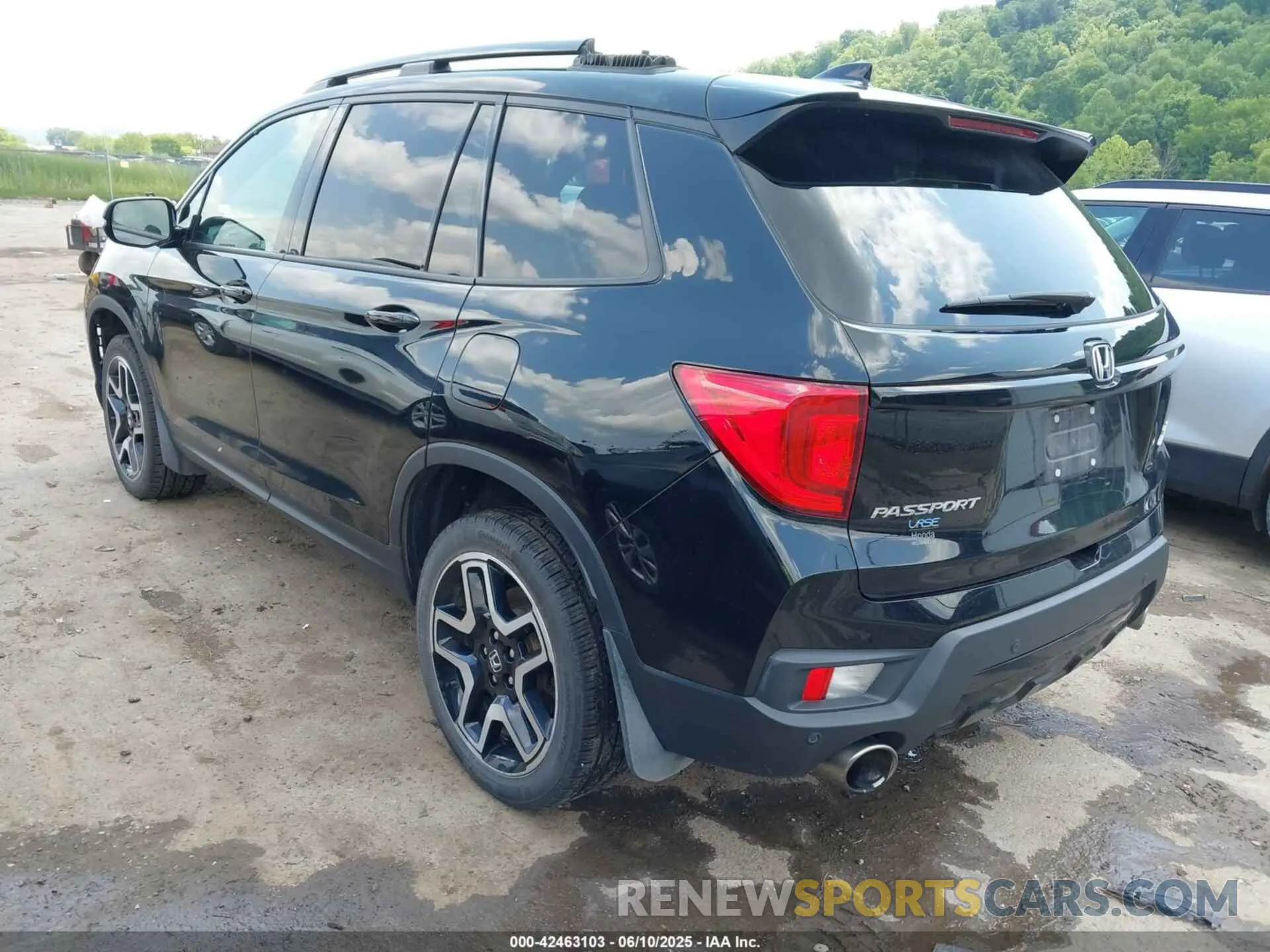3 fotografías del automóvil dañado 5FNYF8H04NB012441 HONDA PASSPORT 2022