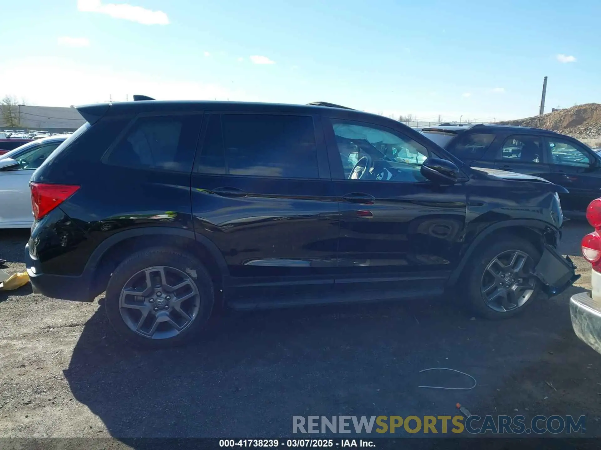 13 fotografías del automóvil dañado 5FNYF8H52NB031355 HONDA PASSPORT 2022