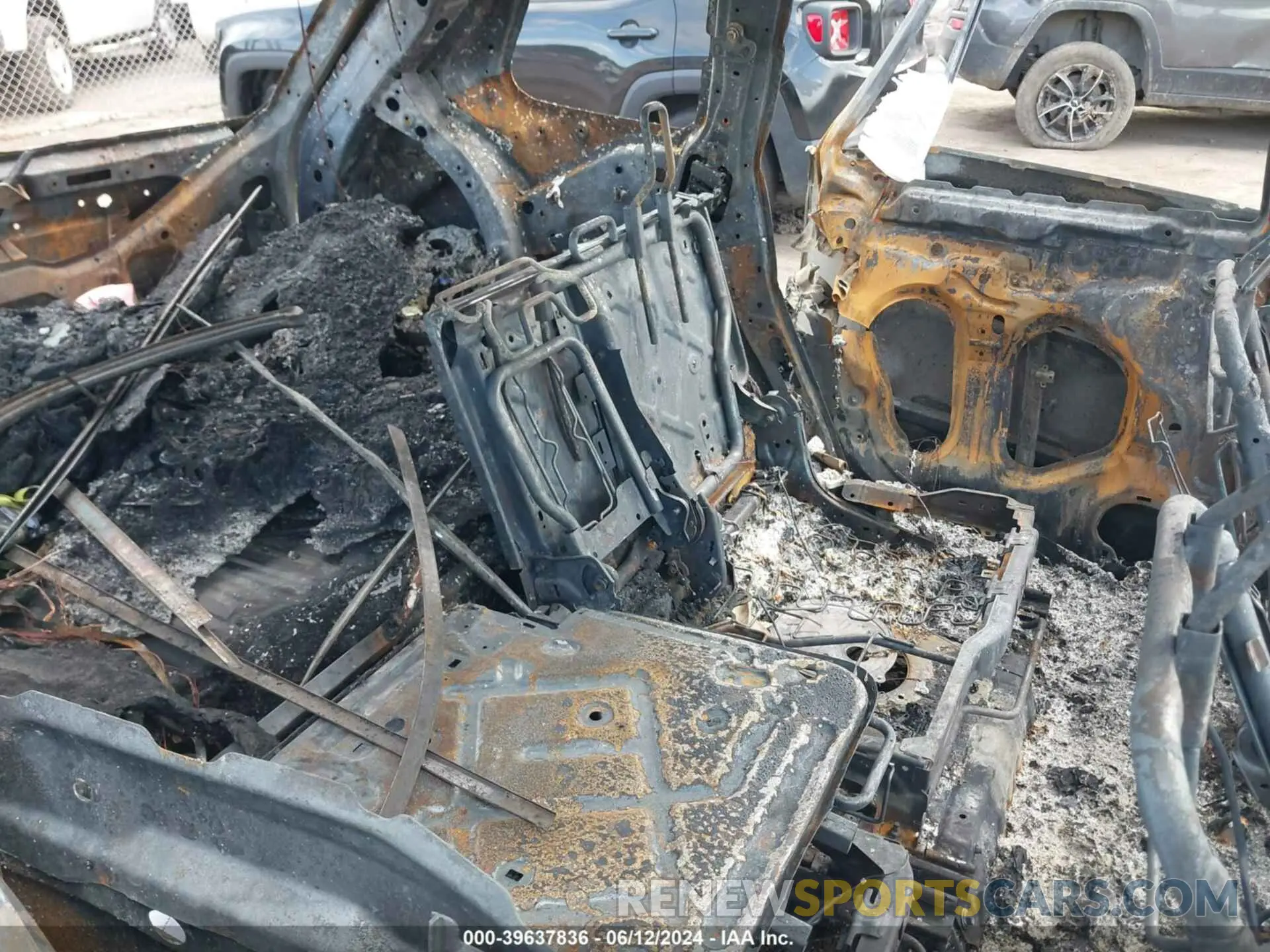 8 fotografías del automóvil dañado 5FNYF8H53NB032675 HONDA PASSPORT 2022