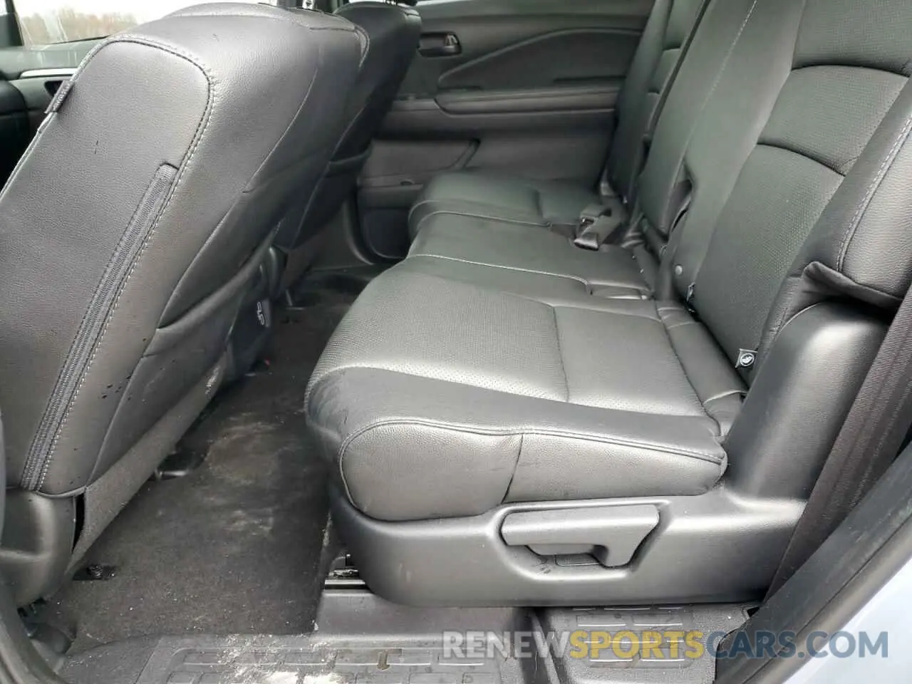 11 fotografías del automóvil dañado 5FNYF8H54NB003573 HONDA PASSPORT 2022