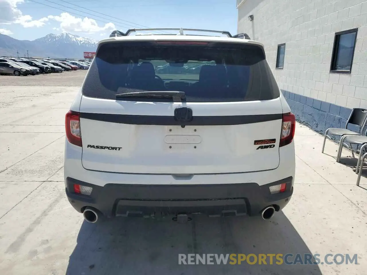 6 fotografías del automóvil dañado 5FNYF8H65NB004885 HONDA PASSPORT 2022