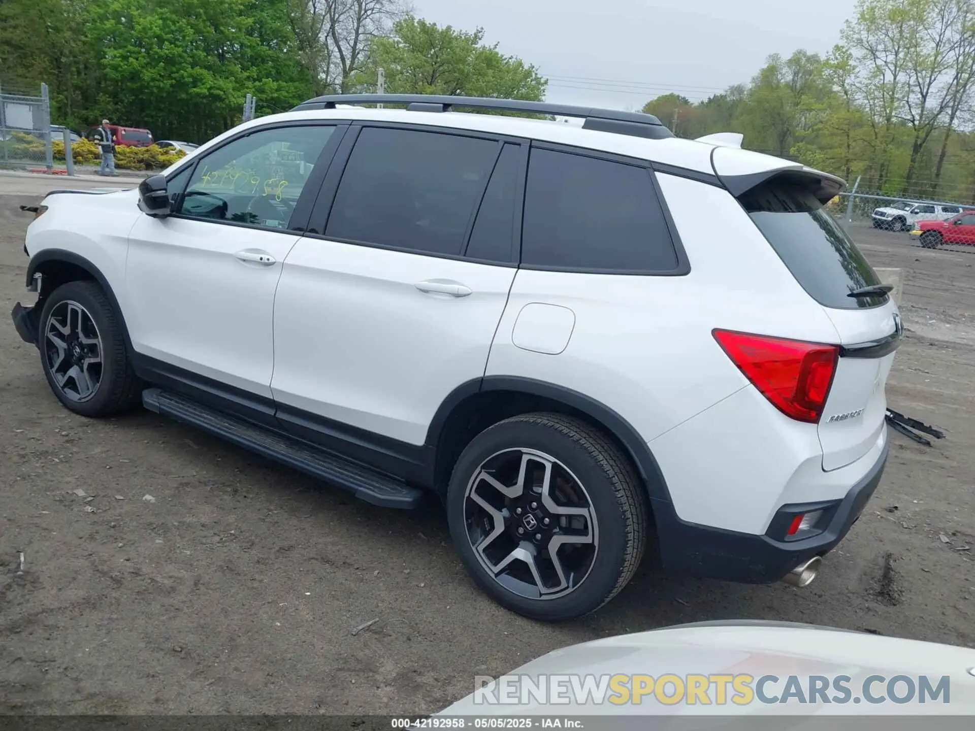 3 fotografías del automóvil dañado 5FNYF8H00PB022743 HONDA PASSPORT 2023