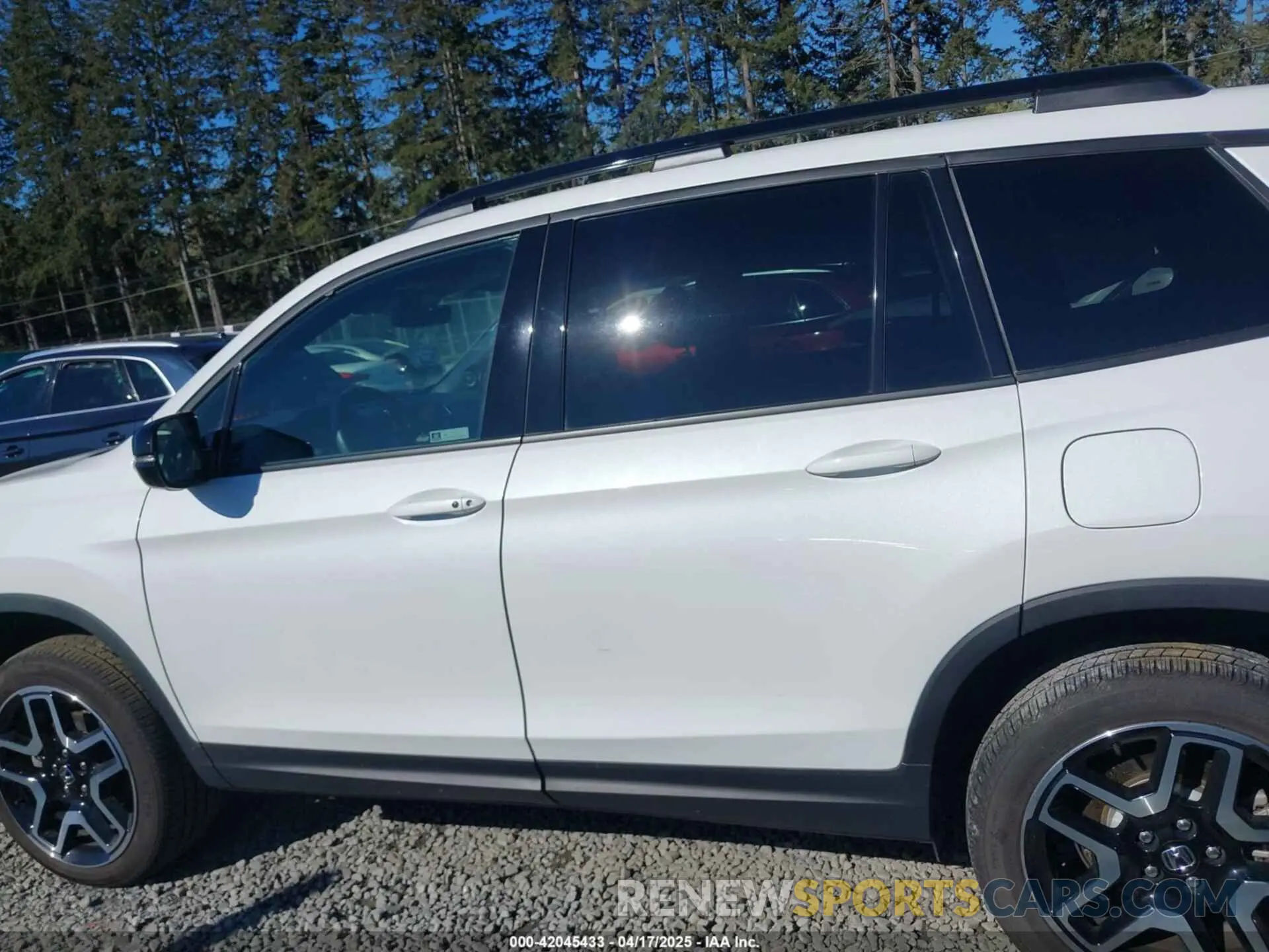 14 fotografías del automóvil dañado 5FNYF8H01PB004087 HONDA PASSPORT 2023