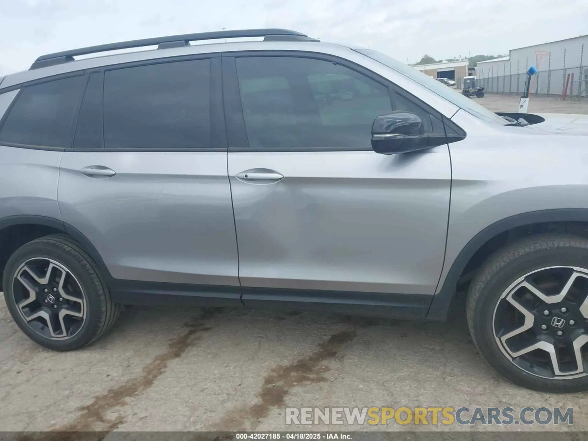 14 fotografías del automóvil dañado 5FNYF8H02PB033548 HONDA PASSPORT 2023