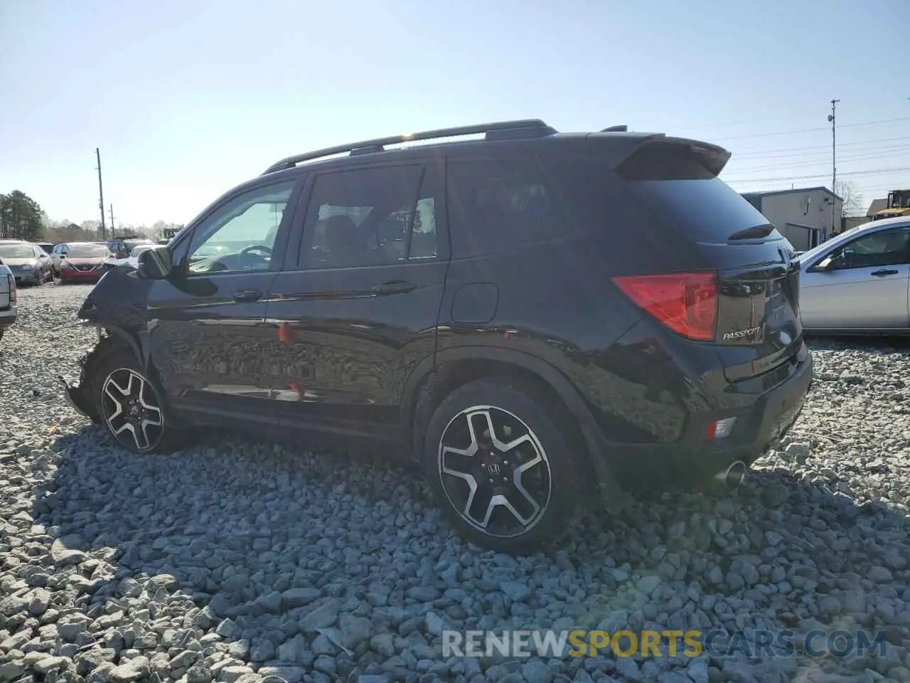 2 fotografías del automóvil dañado 5FNYF8H0XPB034110 HONDA PASSPORT 2023