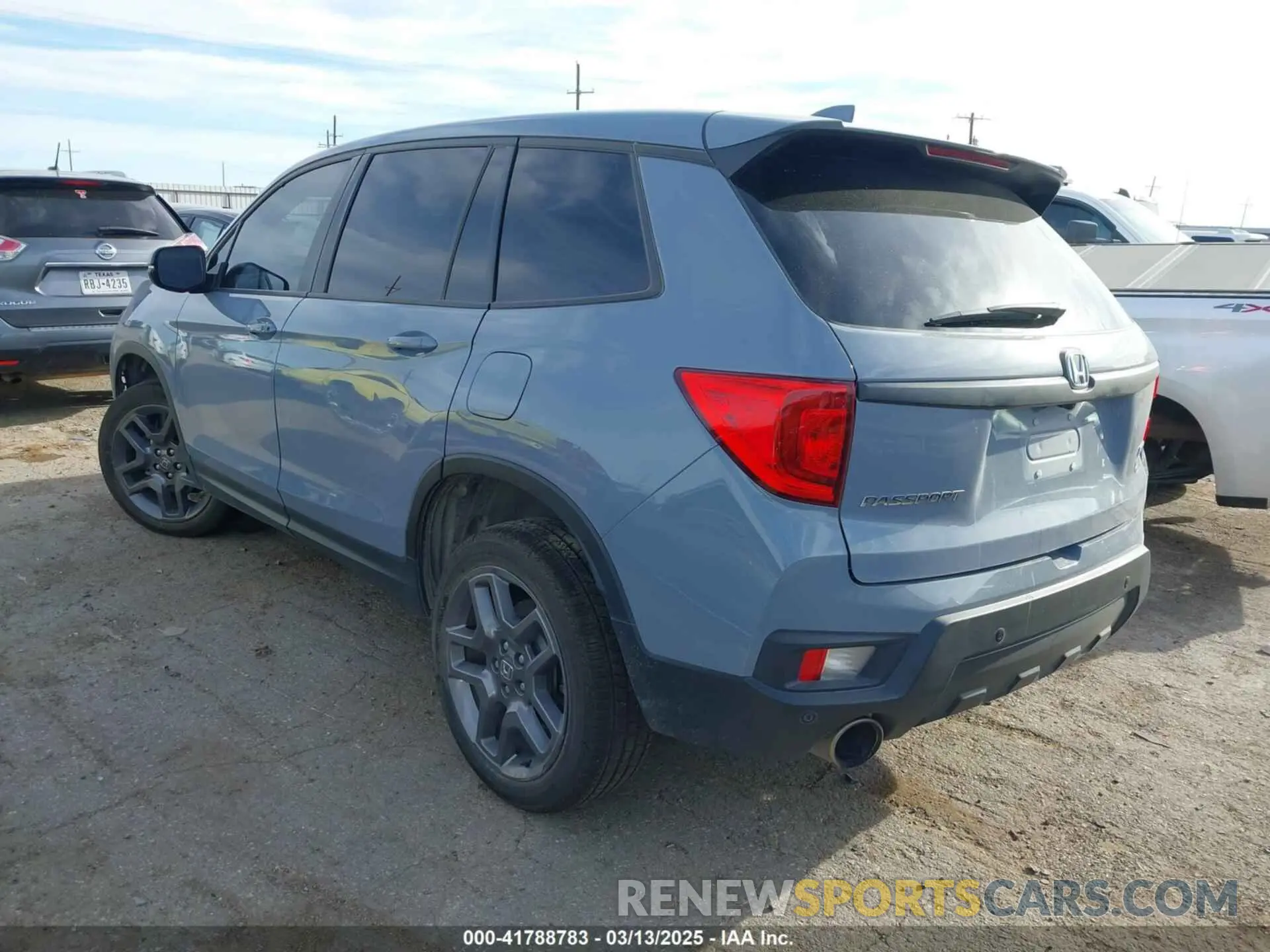 3 fotografías del automóvil dañado 5FNYF8H52PB027082 HONDA PASSPORT 2023