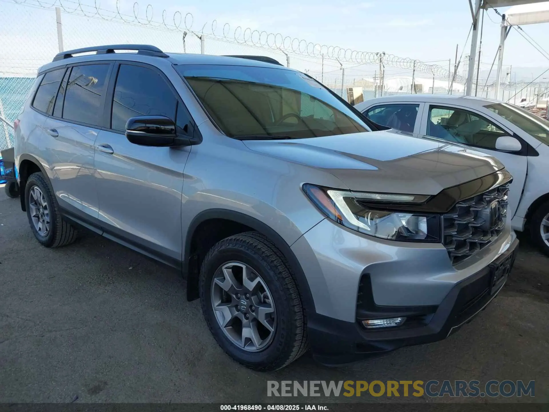 1 fotografías del automóvil dañado 5FNYF8H61PB028829 HONDA PASSPORT 2023