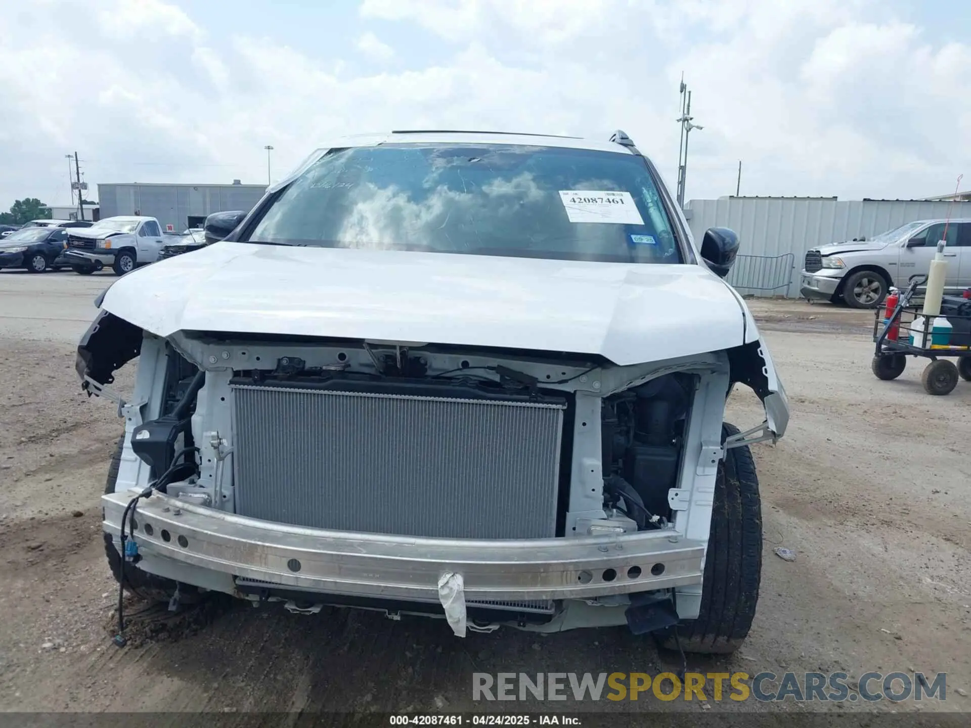 13 fotografías del automóvil dañado 5FNYF8H62PB024269 HONDA PASSPORT 2023