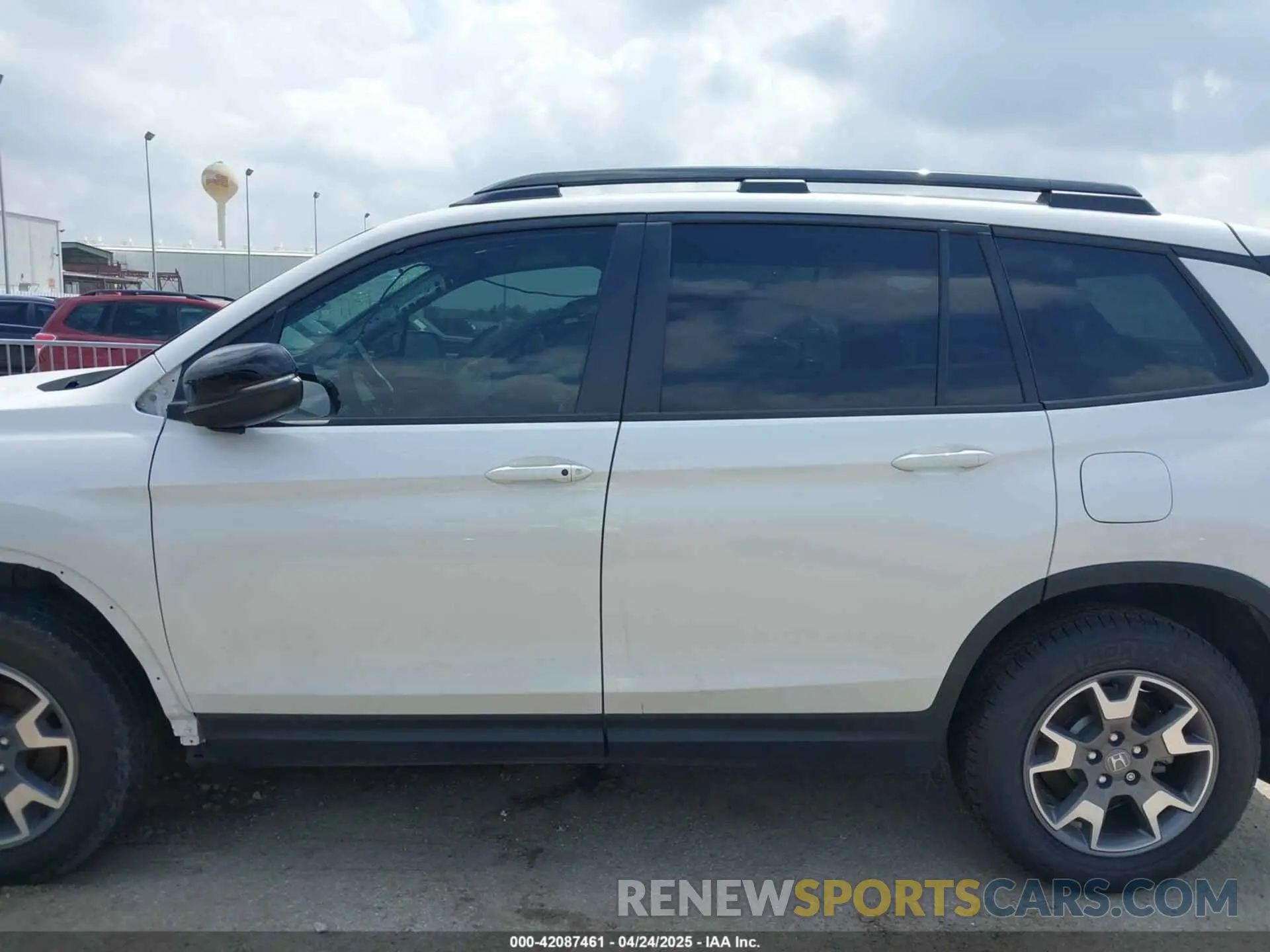 15 fotografías del automóvil dañado 5FNYF8H62PB024269 HONDA PASSPORT 2023