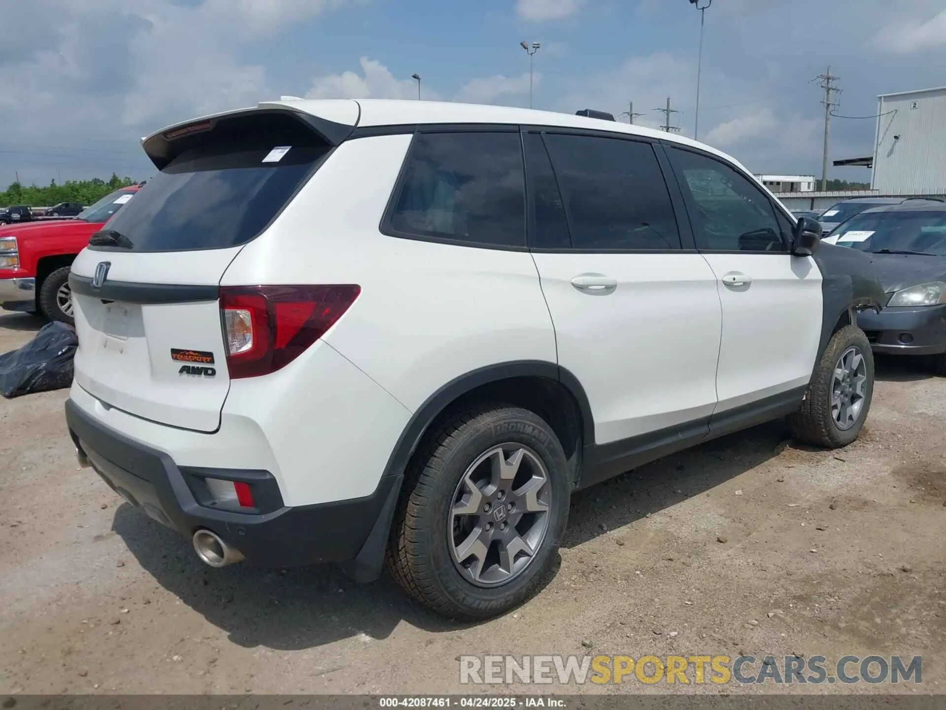 4 fotografías del automóvil dañado 5FNYF8H62PB024269 HONDA PASSPORT 2023