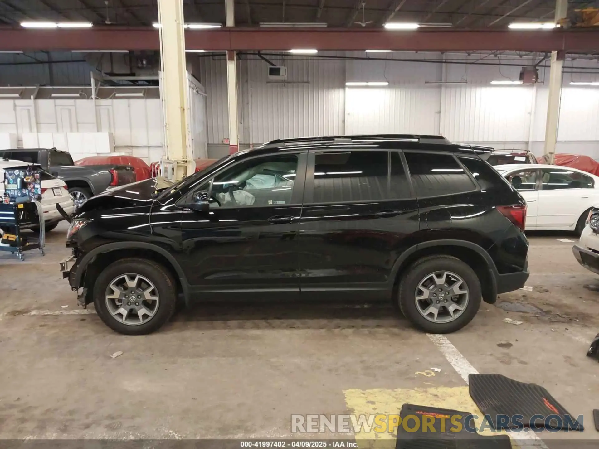 15 fotografías del automóvil dañado 5FNYF8H64PB016819 HONDA PASSPORT 2023