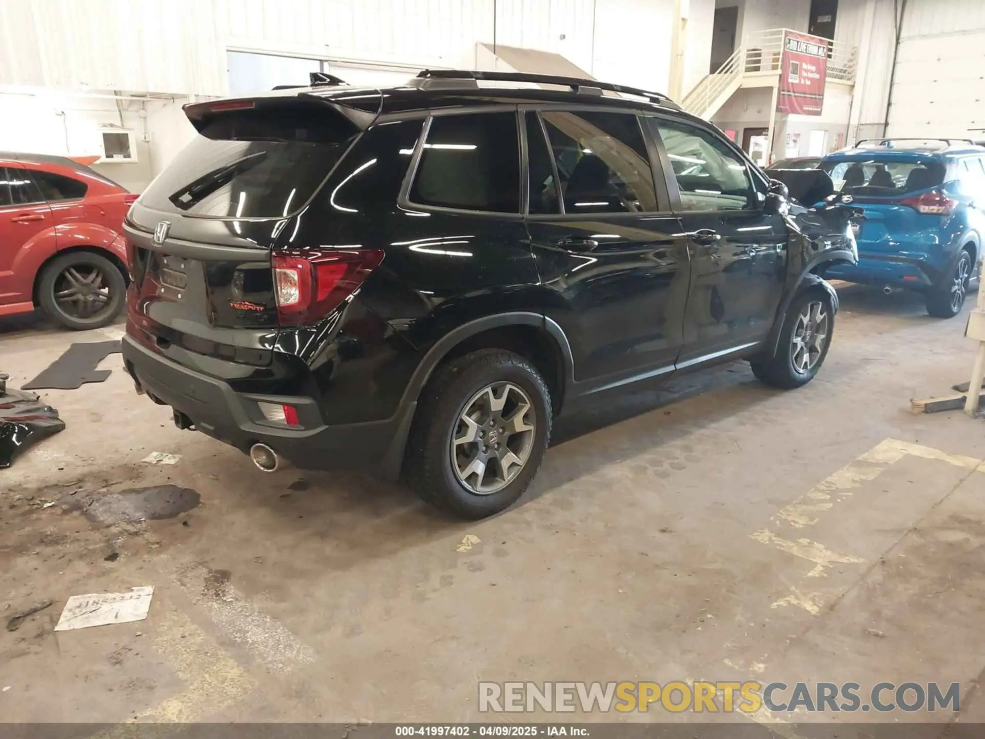 4 fotografías del automóvil dañado 5FNYF8H64PB016819 HONDA PASSPORT 2023