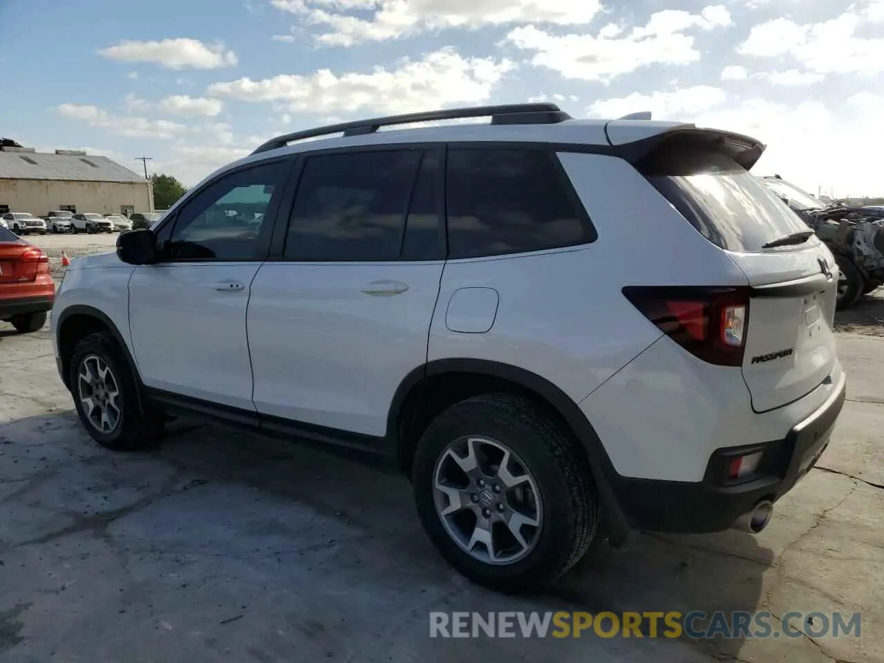 2 fotografías del automóvil dañado 5FNYF8H6XPB026464 HONDA PASSPORT 2023