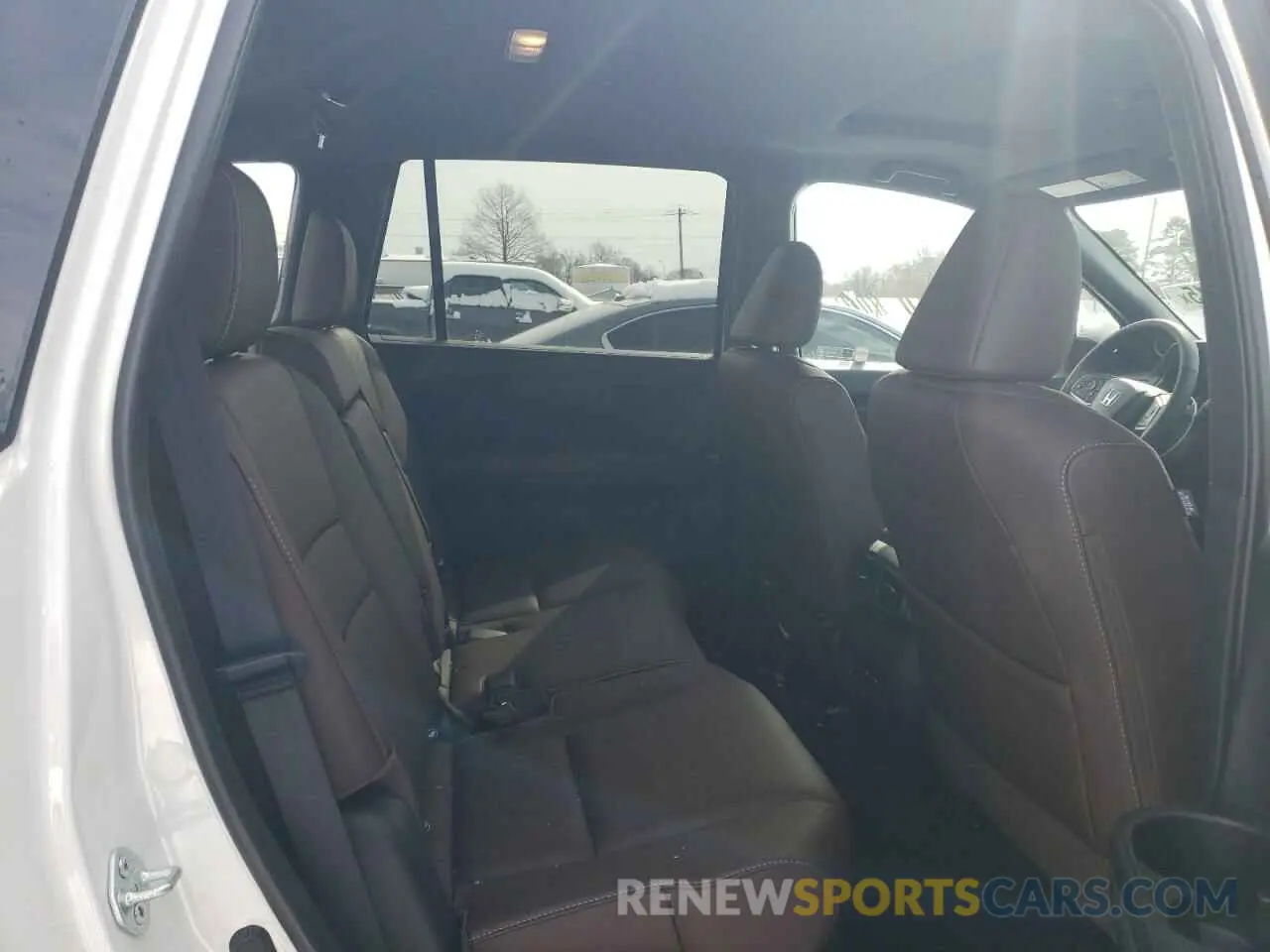 11 fotografías del automóvil dañado 5FNYF8H50RB023552 HONDA PASSPORT 2024