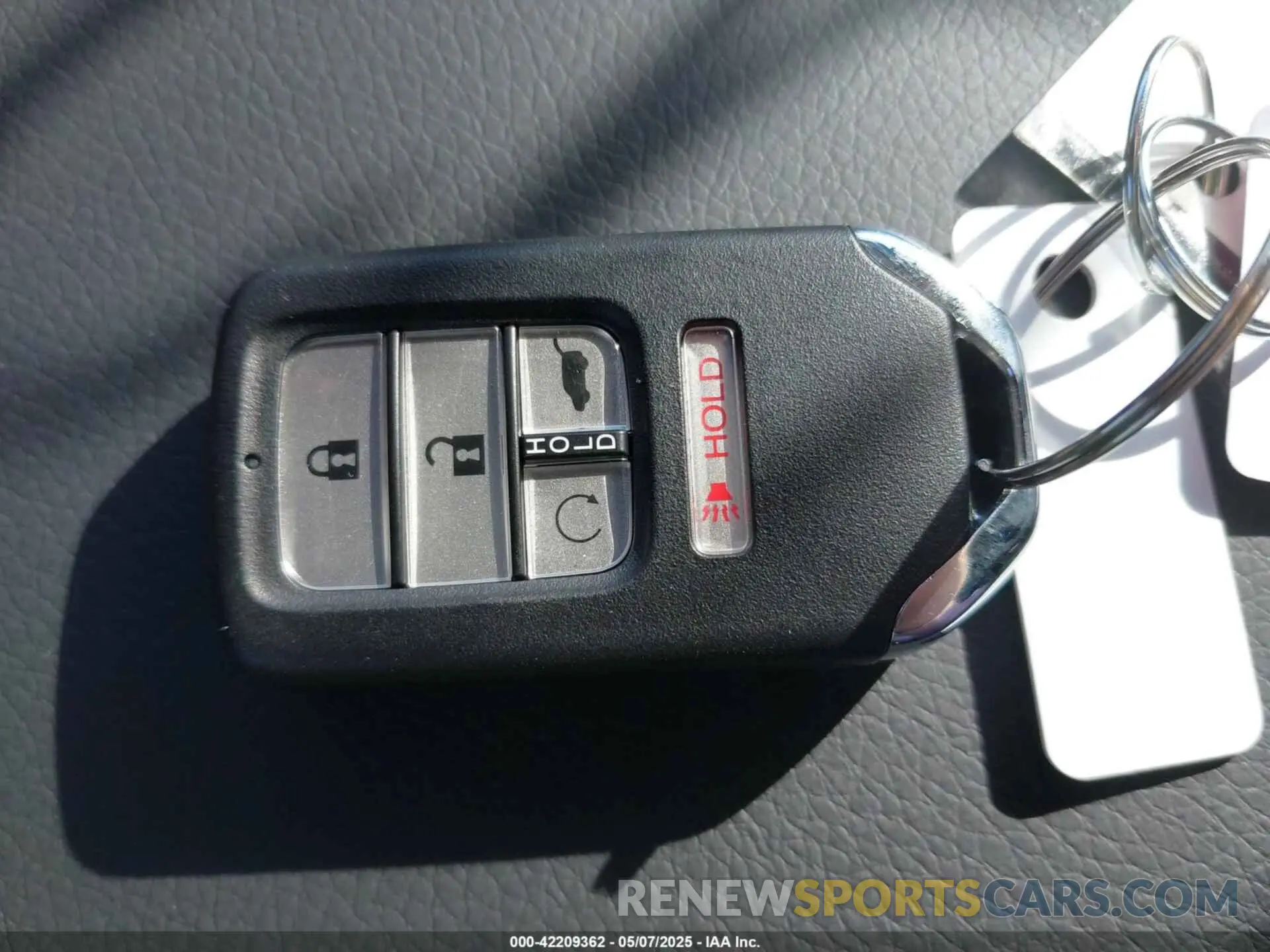 11 fotografías del automóvil dañado 5FNYF8H51SB012730 HONDA PASSPORT 2025