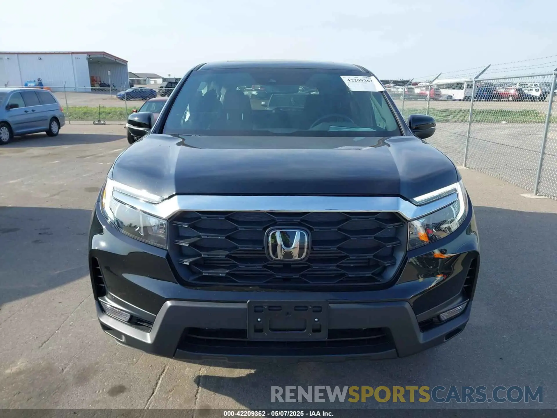 12 fotografías del automóvil dañado 5FNYF8H51SB012730 HONDA PASSPORT 2025