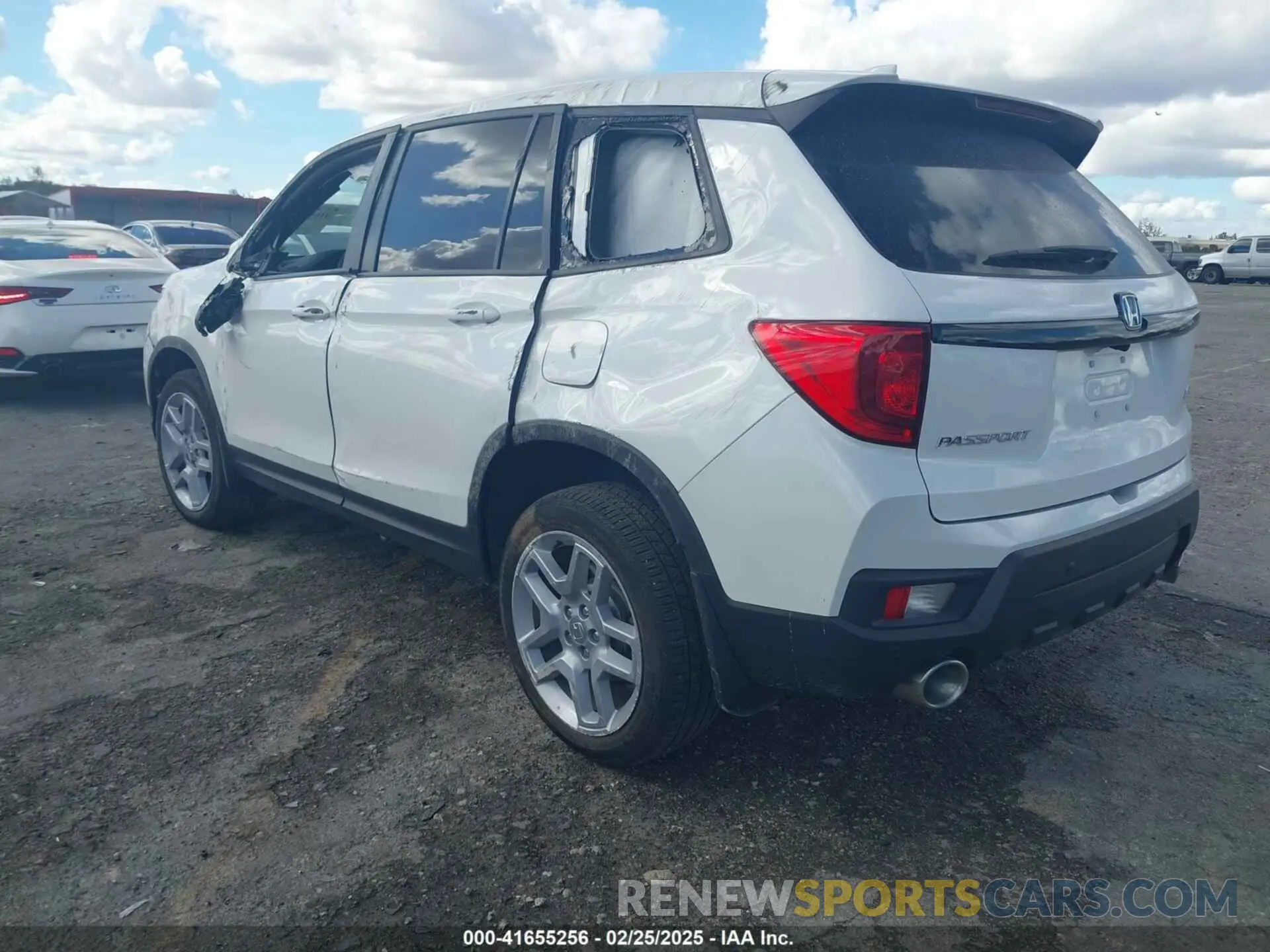 3 fotografías del automóvil dañado 5FNYF8H52SB001266 HONDA PASSPORT 2025