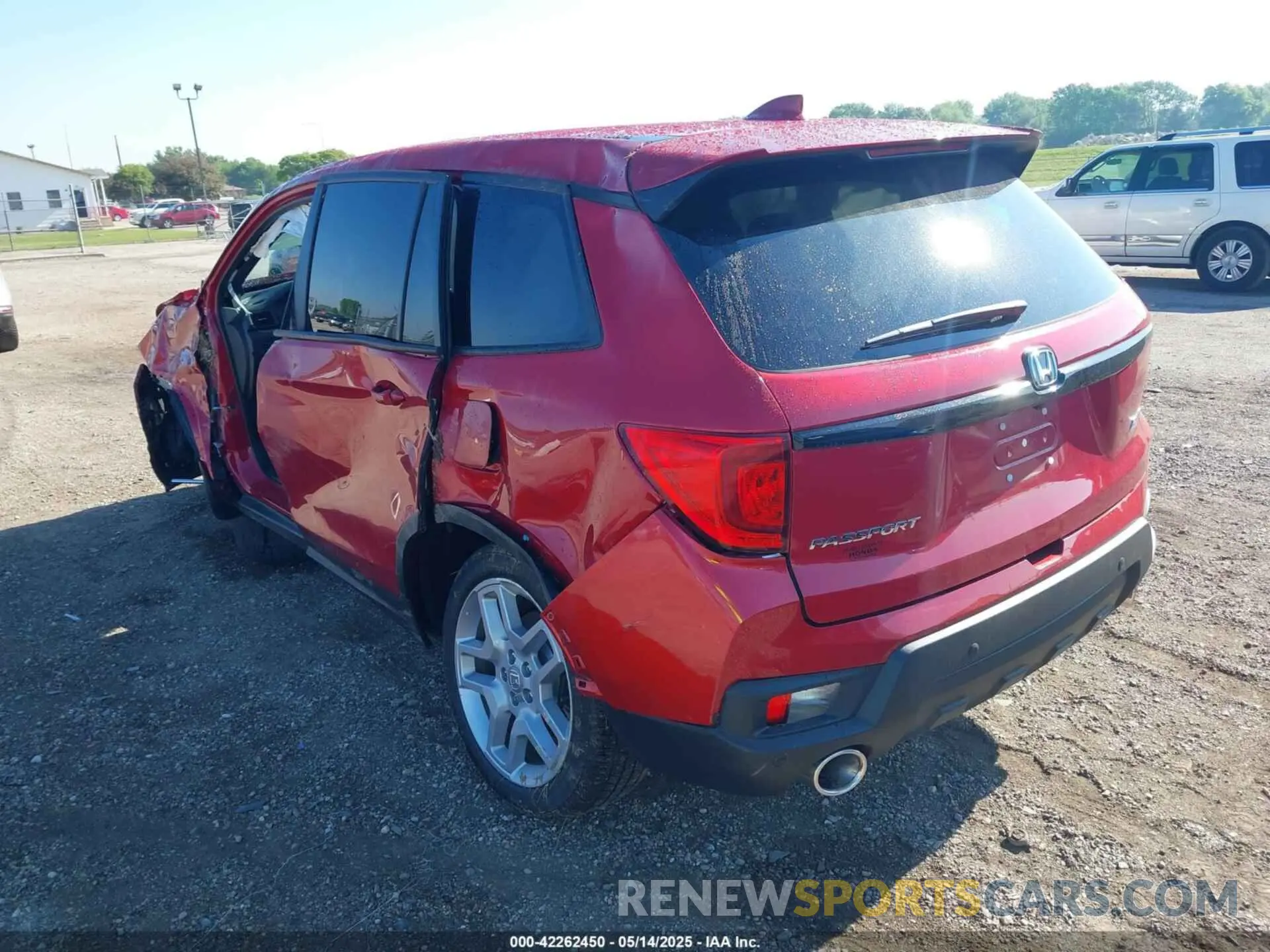 3 fotografías del automóvil dañado 5FNYF8H56SB001075 HONDA PASSPORT 2025
