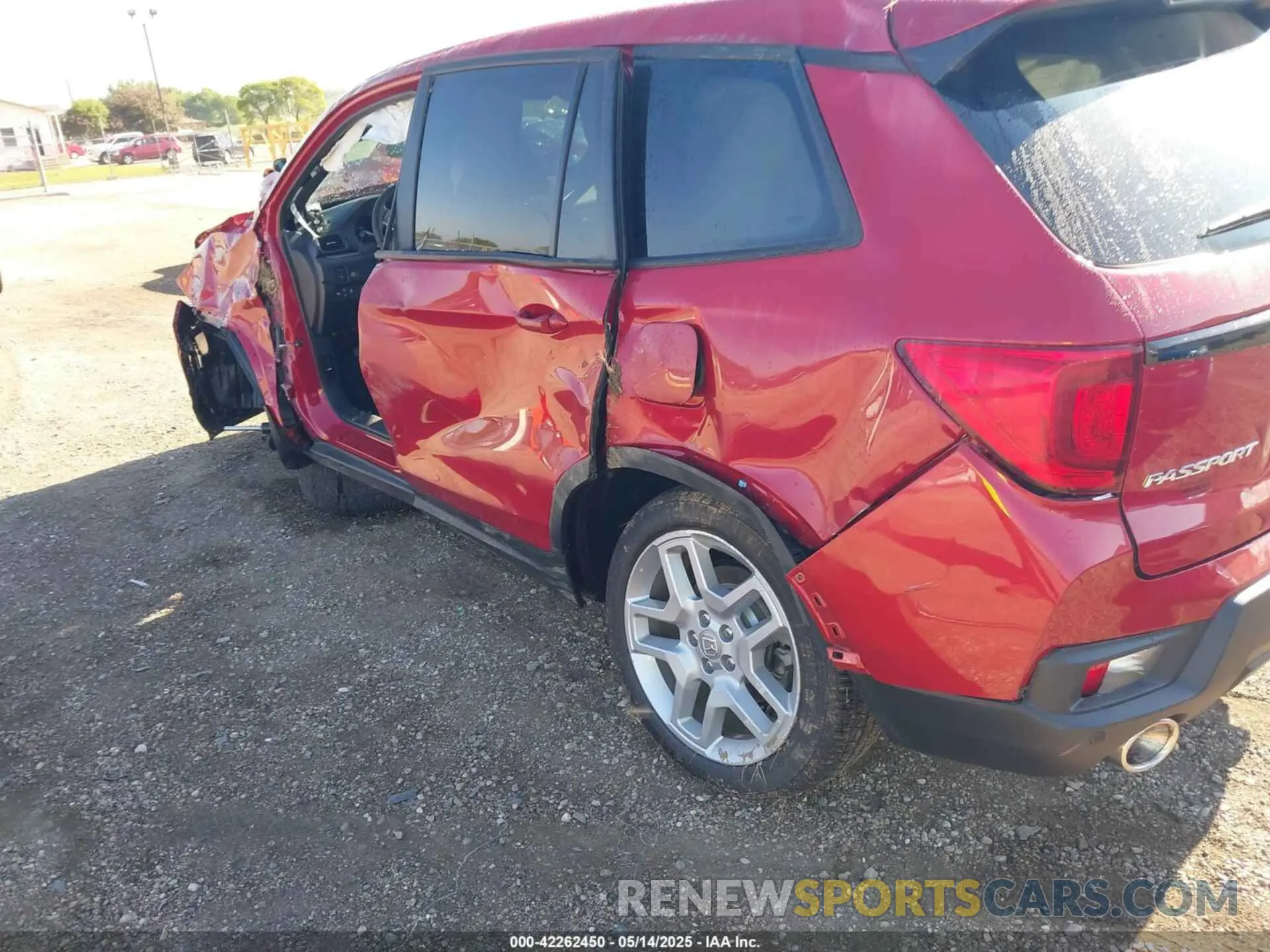 6 fotografías del automóvil dañado 5FNYF8H56SB001075 HONDA PASSPORT 2025