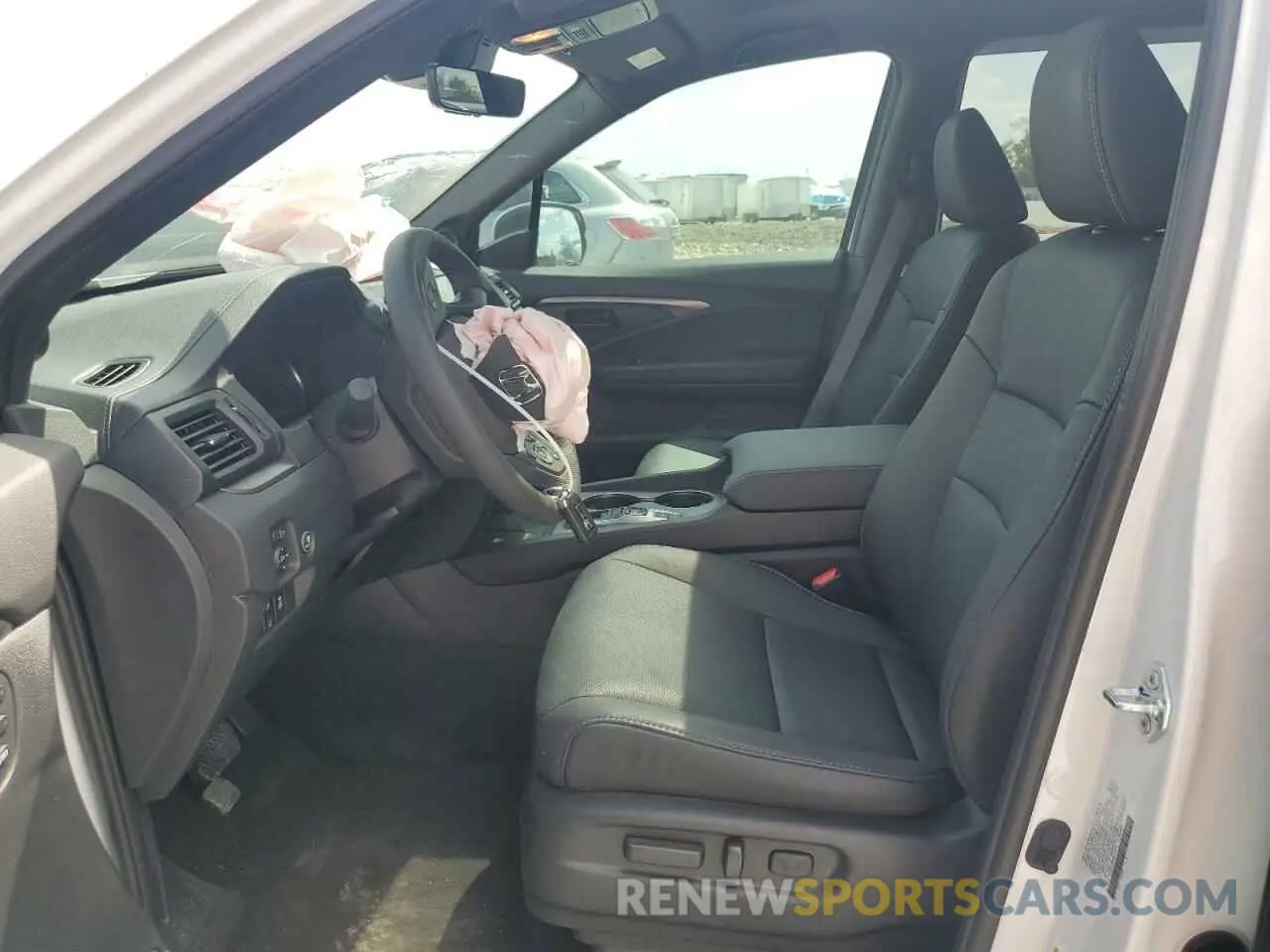 7 fotografías del automóvil dañado 5FNYF8H59SB010319 HONDA PASSPORT 2025