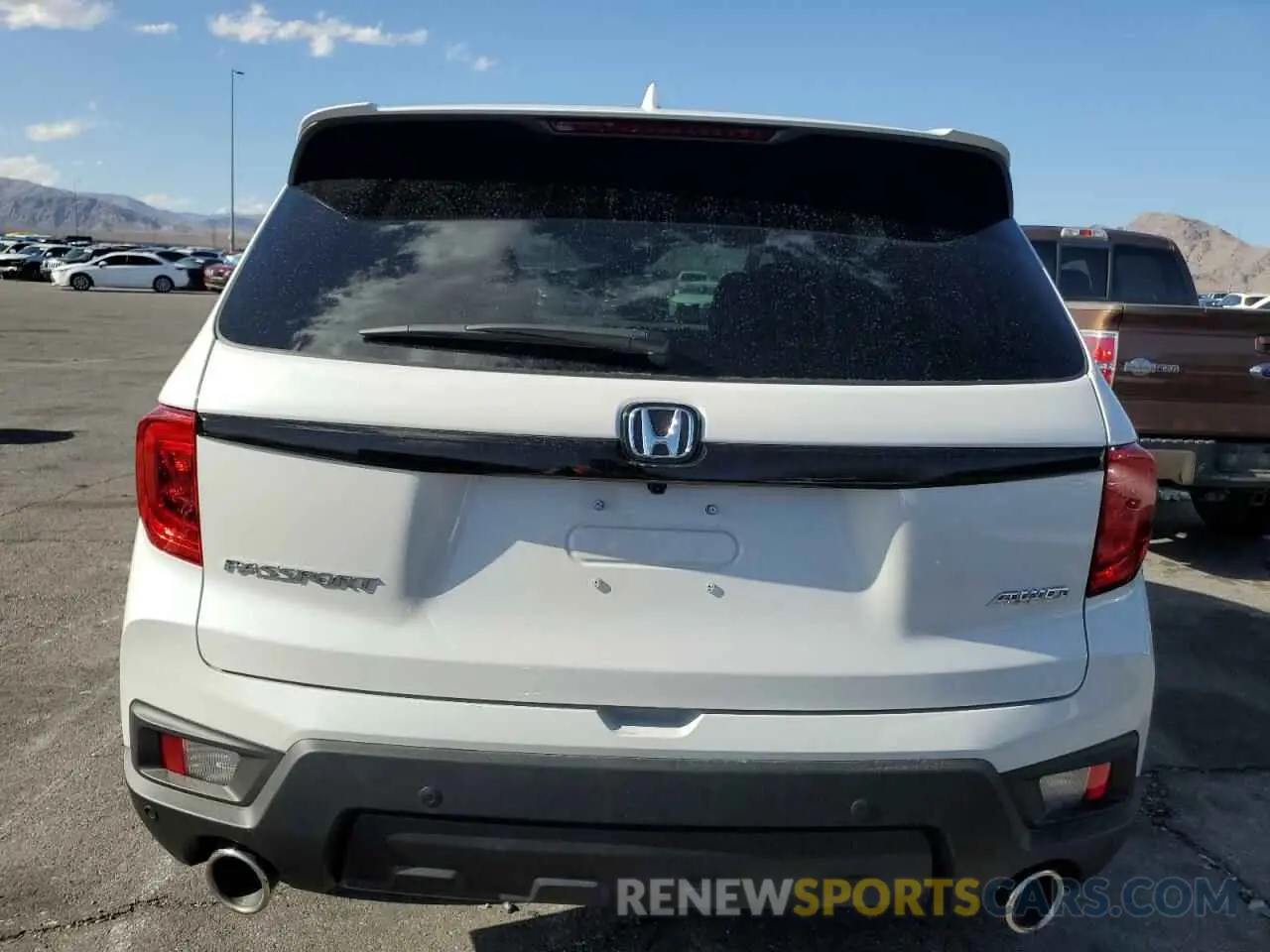 6 fotografías del automóvil dañado 5FNYF8H59SB012829 HONDA PASSPORT 2025