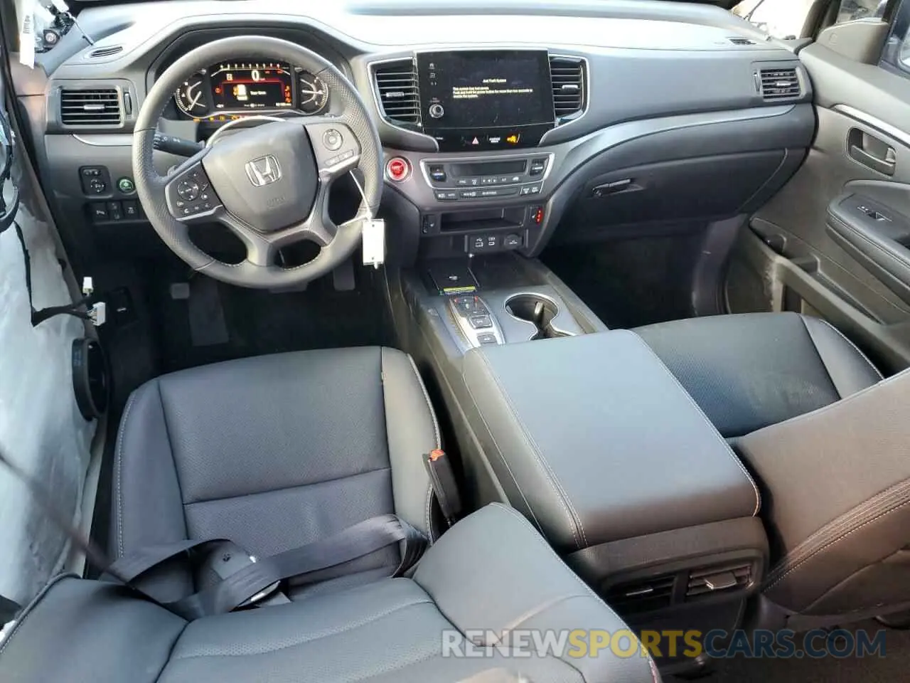 8 fotografías del automóvil dañado 5FNYF8H59SB012829 HONDA PASSPORT 2025