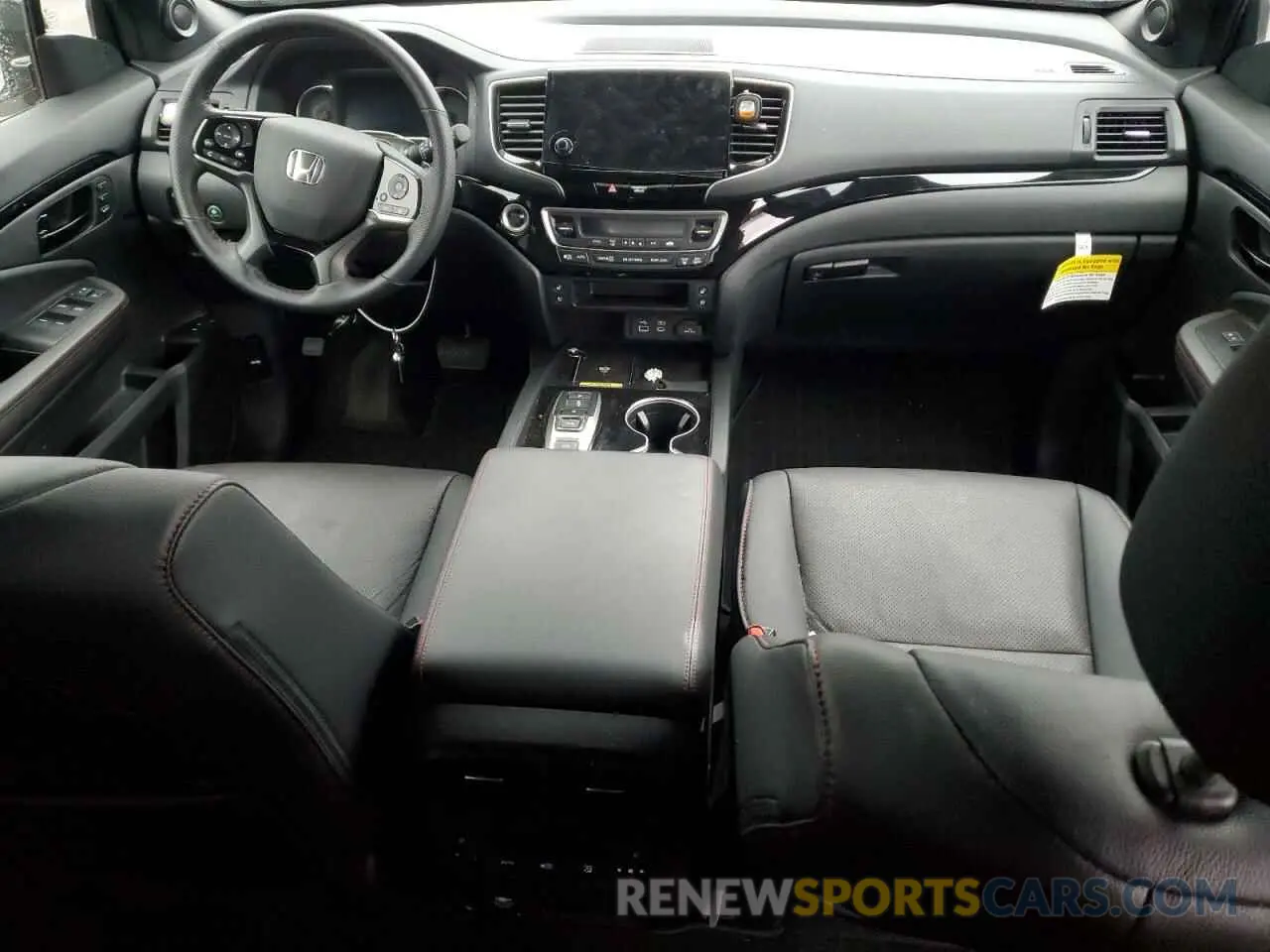 8 fotografías del automóvil dañado 5FNYF8H81SB002967 HONDA PASSPORT B 2025