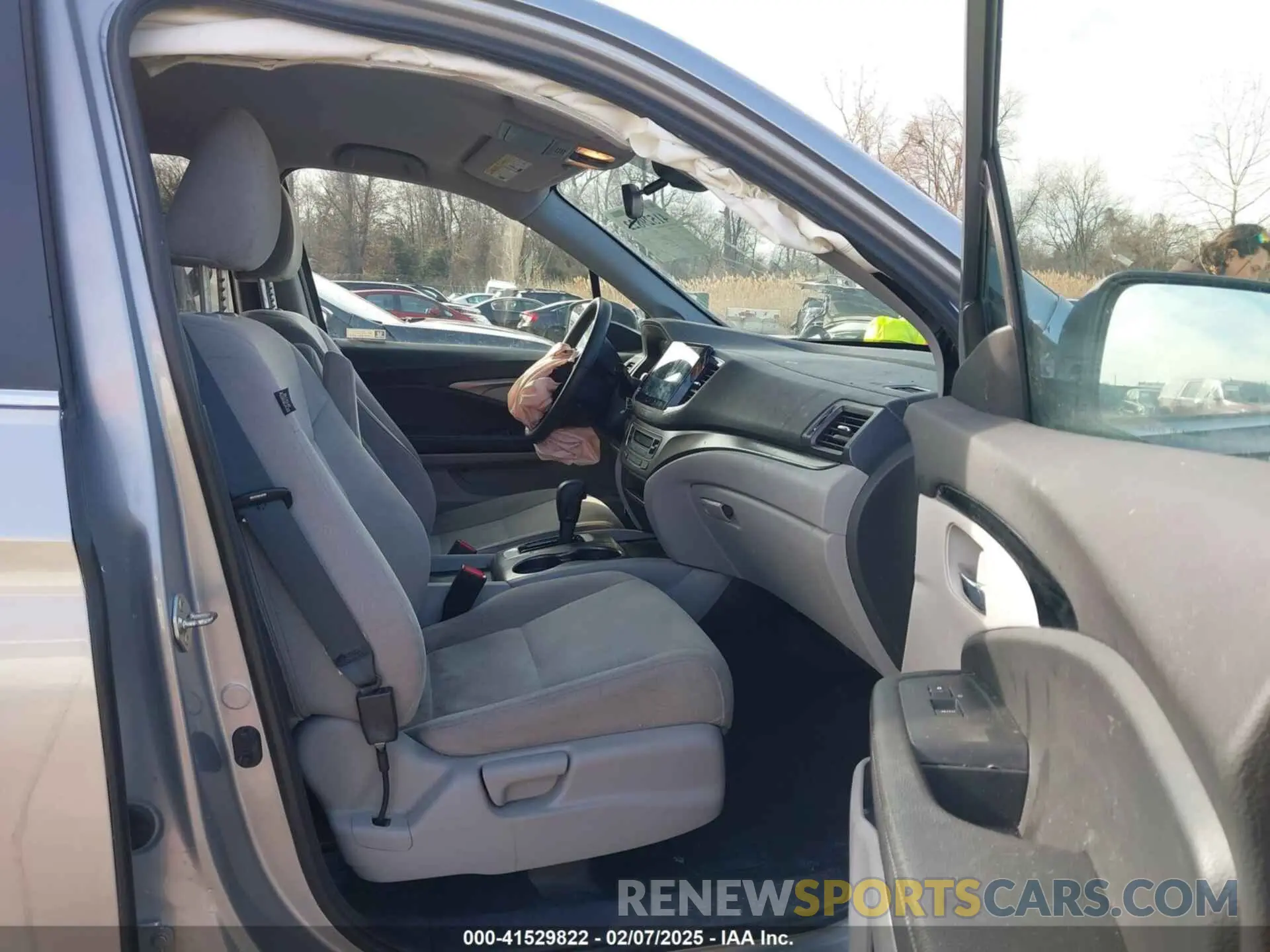 5 fotografías del automóvil dañado 5FNYF5H13KB031050 HONDA PILOT 2019