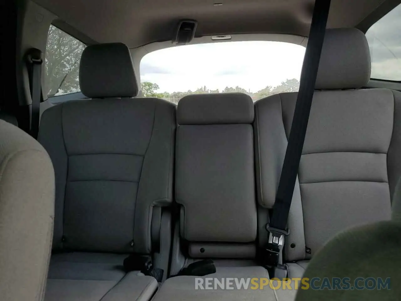 10 fotografías del automóvil dañado 5FNYF5H14KB035513 HONDA PILOT 2019