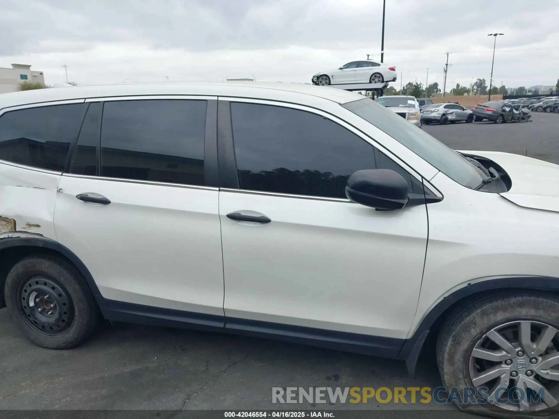 14 fotografías del automóvil dañado 5FNYF5H15KB026075 HONDA PILOT 2019