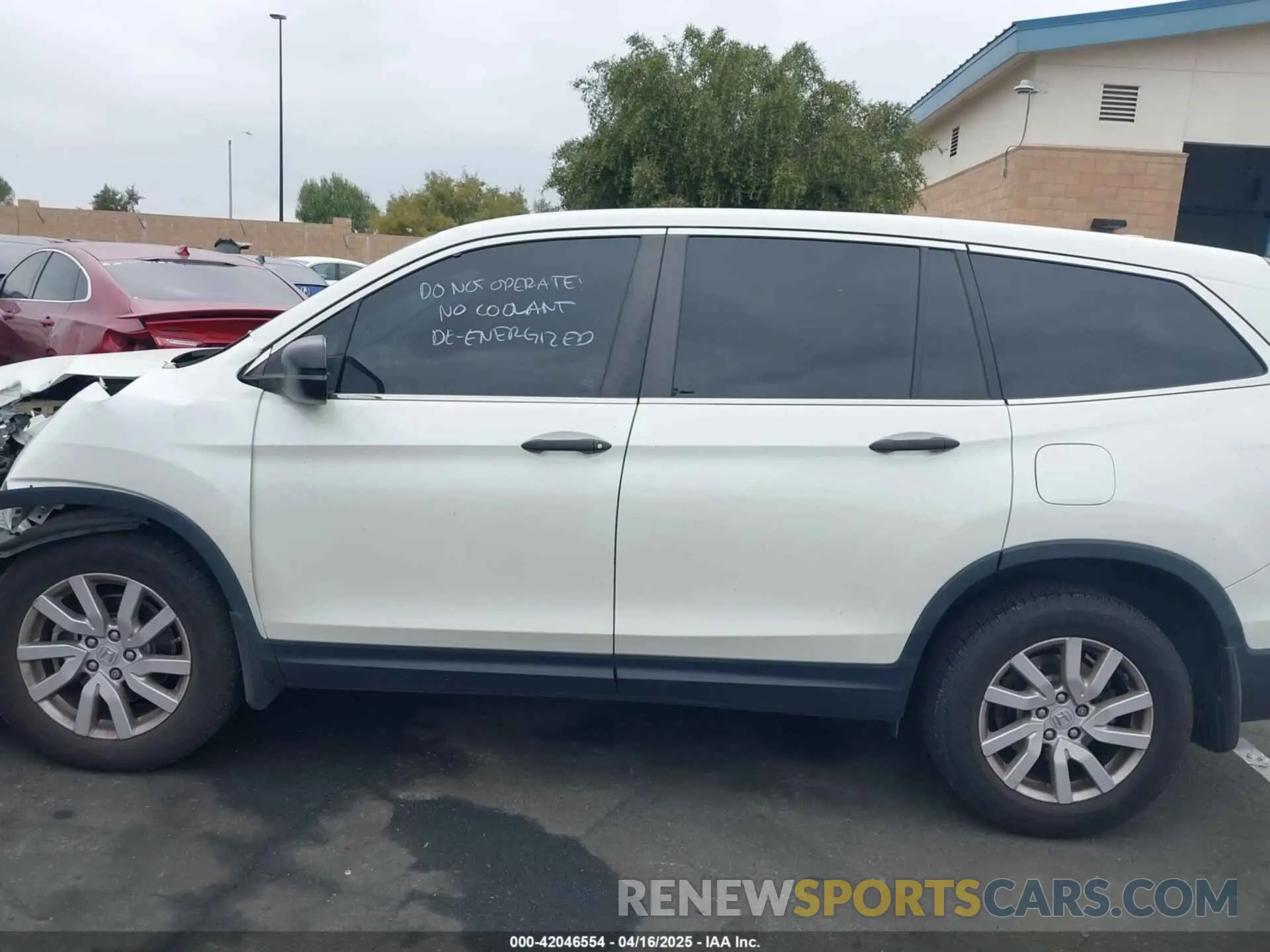 15 fotografías del automóvil dañado 5FNYF5H15KB026075 HONDA PILOT 2019