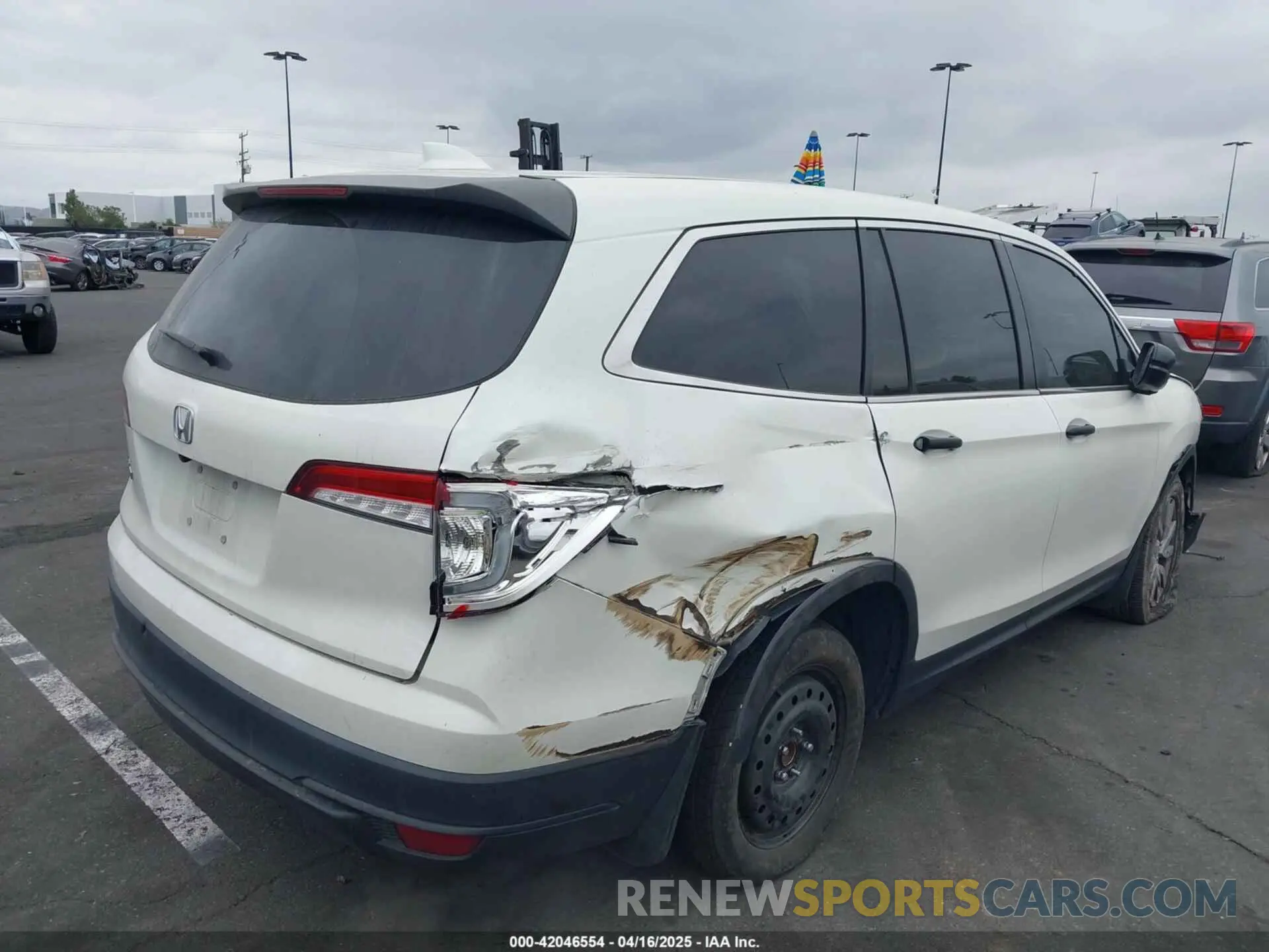 4 fotografías del automóvil dañado 5FNYF5H15KB026075 HONDA PILOT 2019