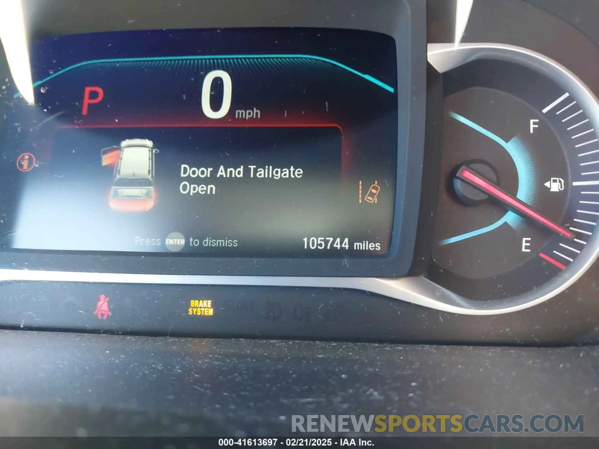 15 fotografías del automóvil dañado 5FNYF5H1XKB033524 HONDA PILOT 2019