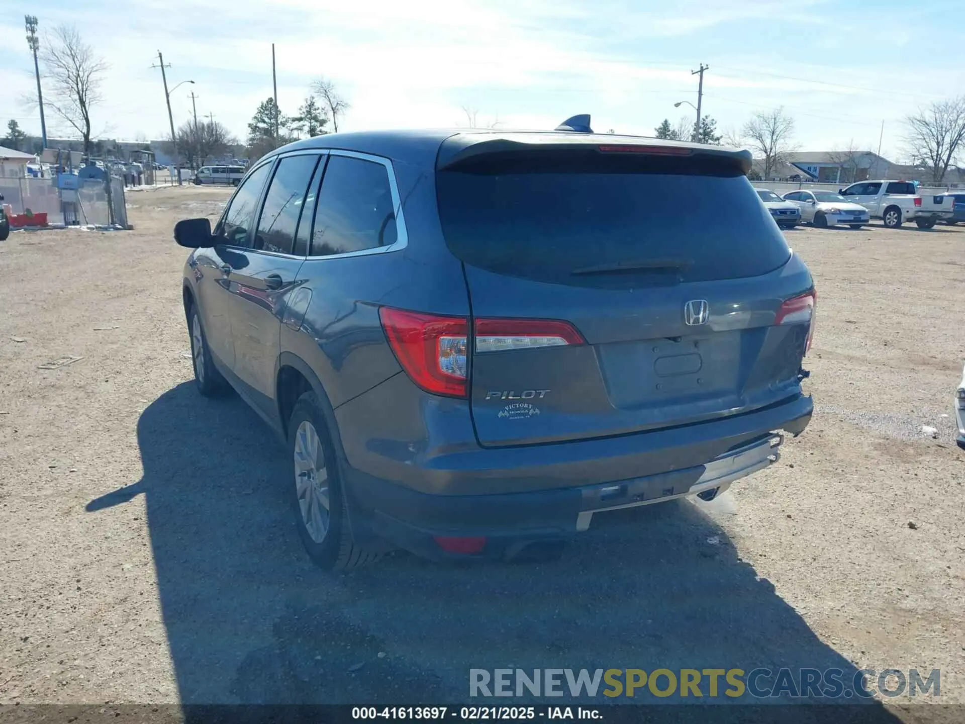 3 fotografías del automóvil dañado 5FNYF5H1XKB033524 HONDA PILOT 2019