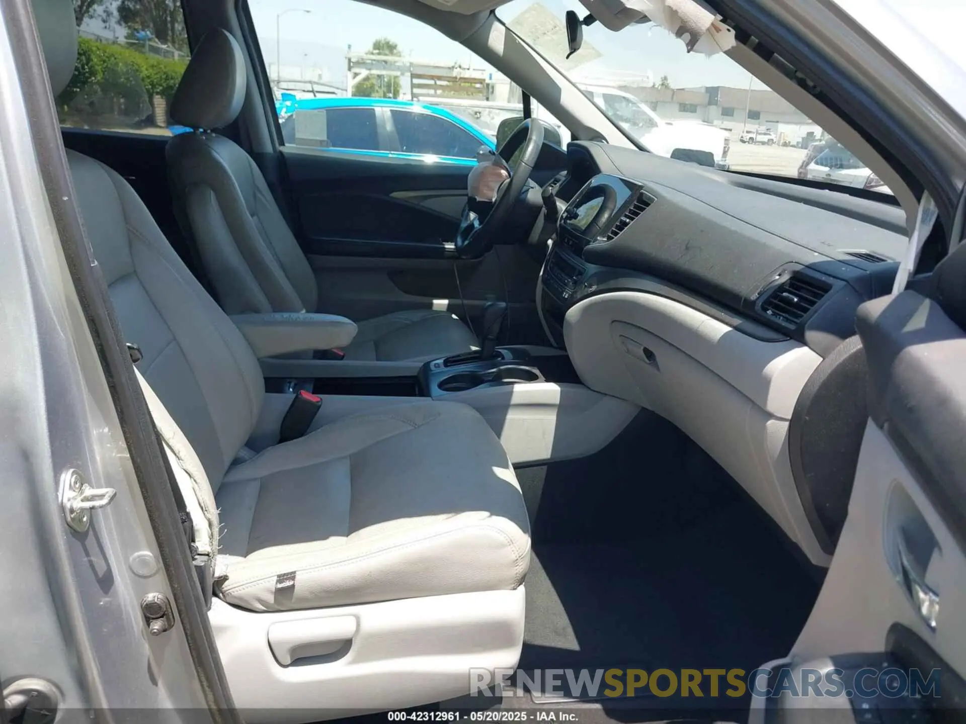 5 fotografías del automóvil dañado 5FNYF5H30KB035591 HONDA PILOT 2019