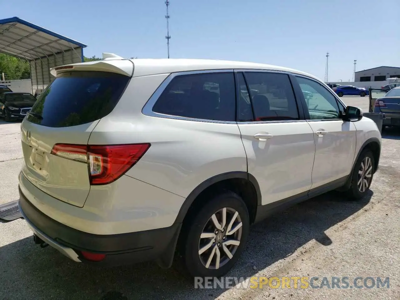 3 fotografías del automóvil dañado 5FNYF5H31KB034580 HONDA PILOT 2019