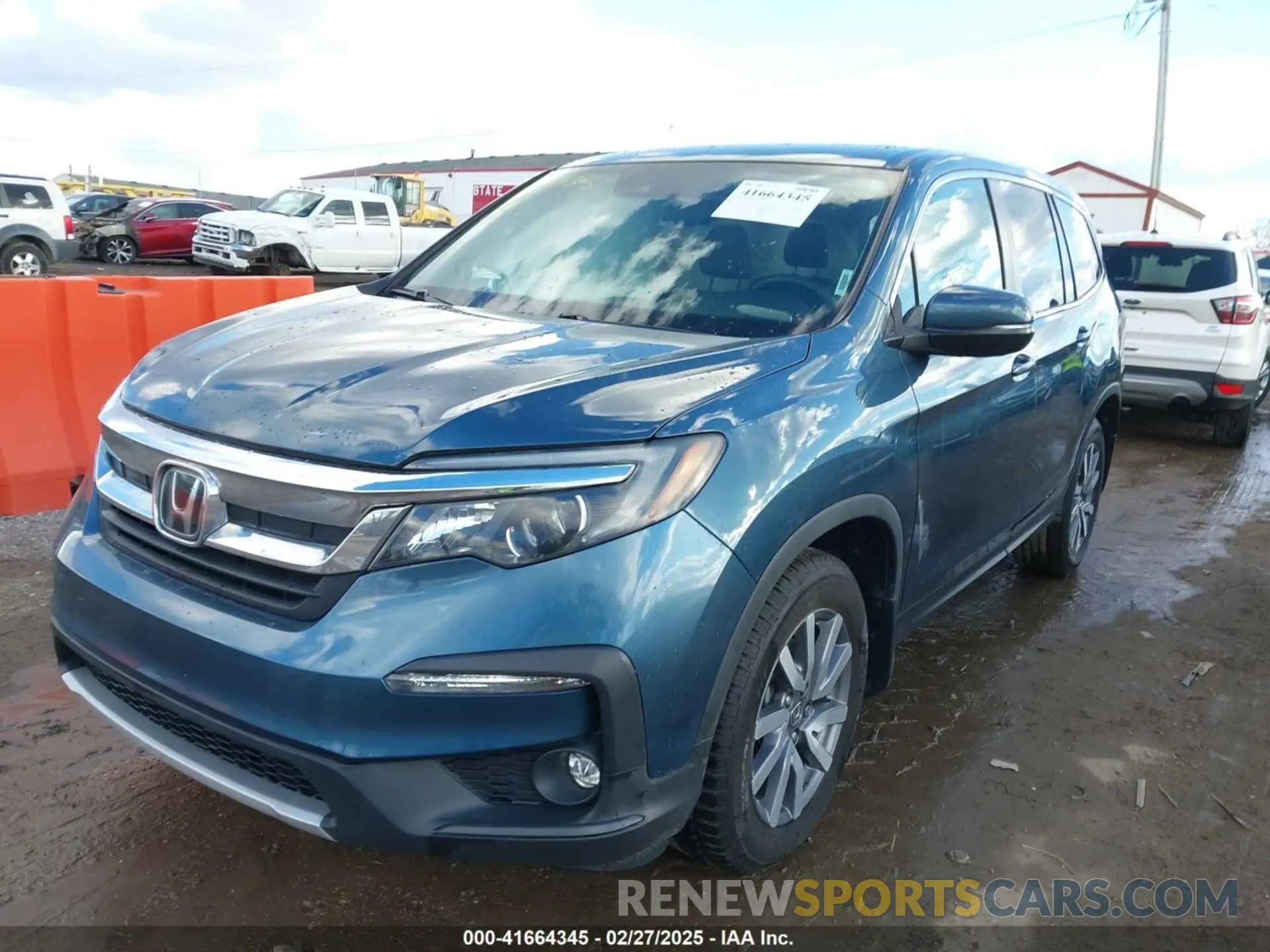 2 fotografías del automóvil dañado 5FNYF5H34KB031818 HONDA PILOT 2019