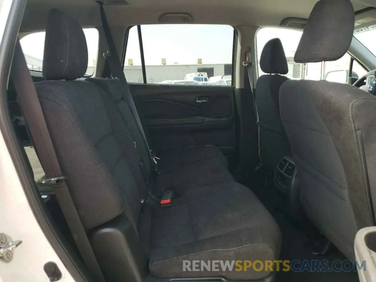 11 fotografías del automóvil dañado 5FNYF5H36KB021310 HONDA PILOT 2019