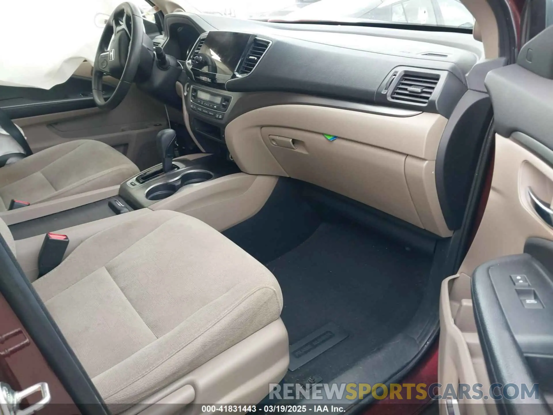 5 fotografías del automóvil dañado 5FNYF5H39KB041230 HONDA PILOT 2019