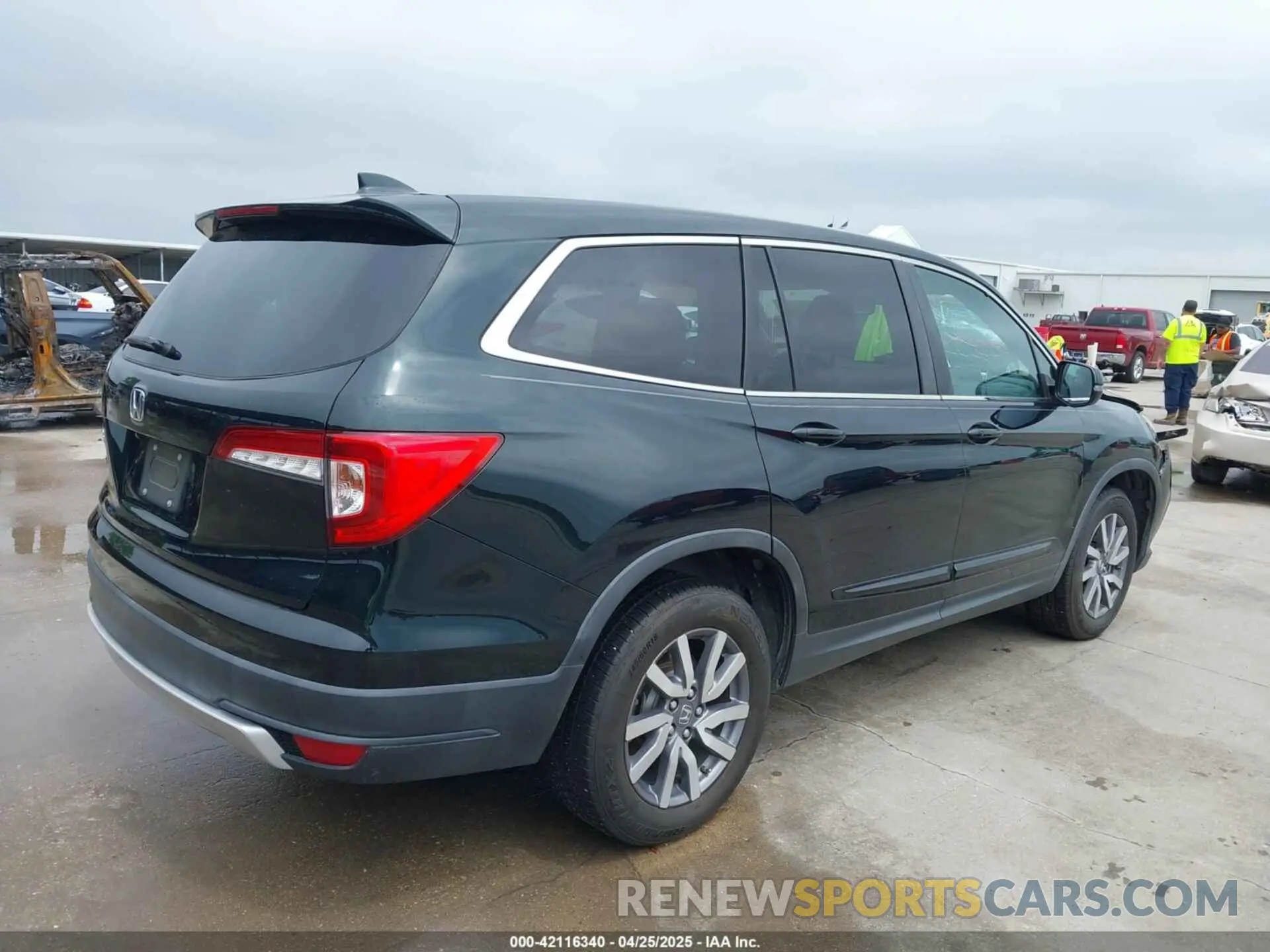 4 fotografías del automóvil dañado 5FNYF5H44KB033562 HONDA PILOT 2019