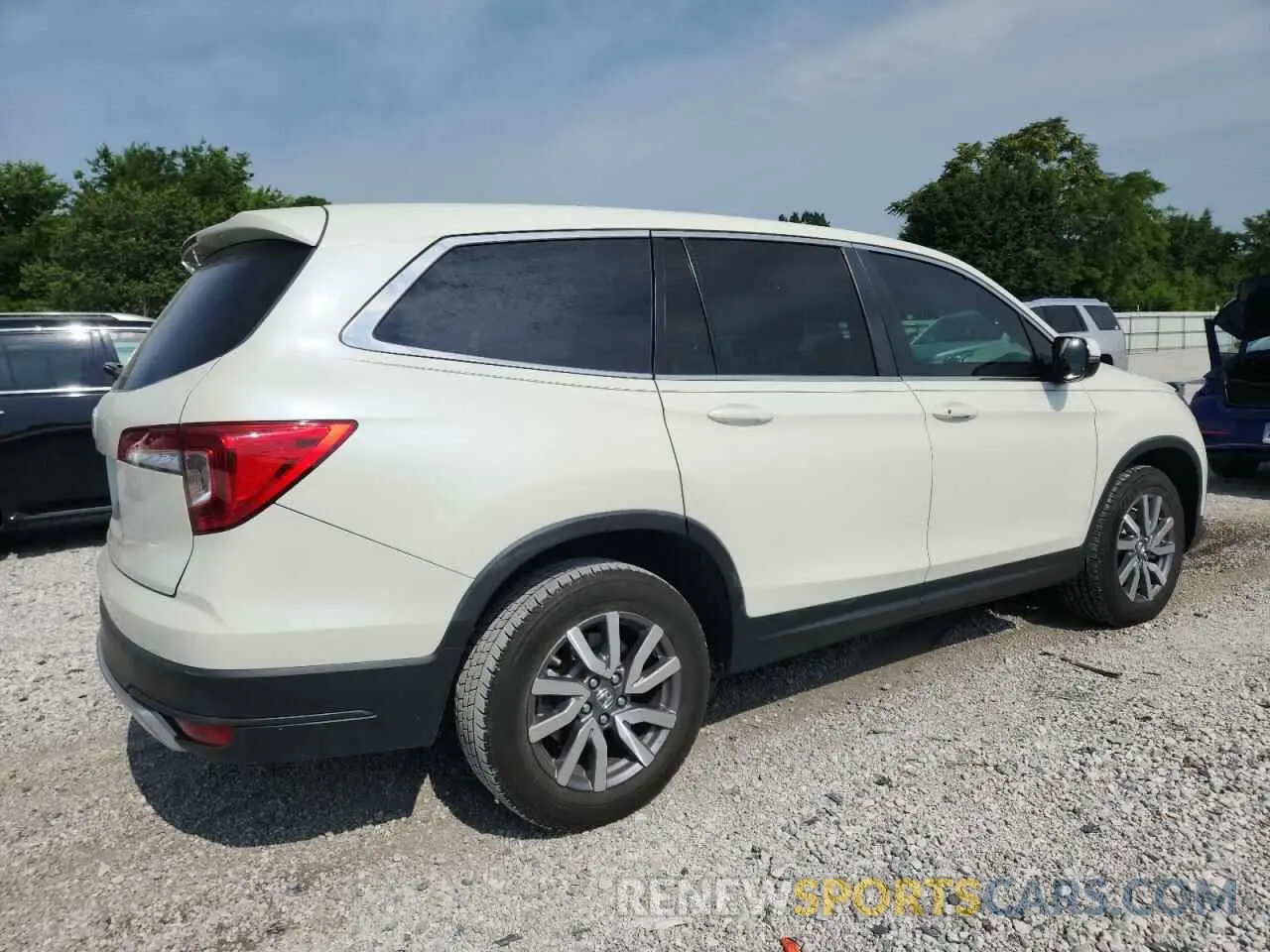 3 fotografías del automóvil dañado 5FNYF5H50KB031896 HONDA PILOT 2019