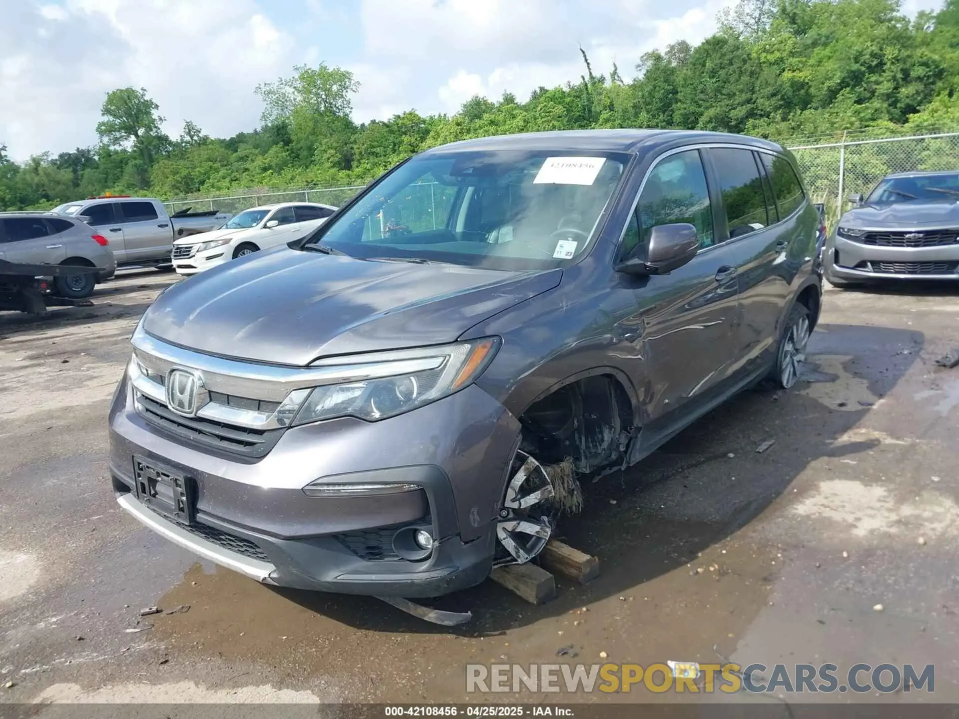 2 fotografías del automóvil dañado 5FNYF5H52KB039336 HONDA PILOT 2019