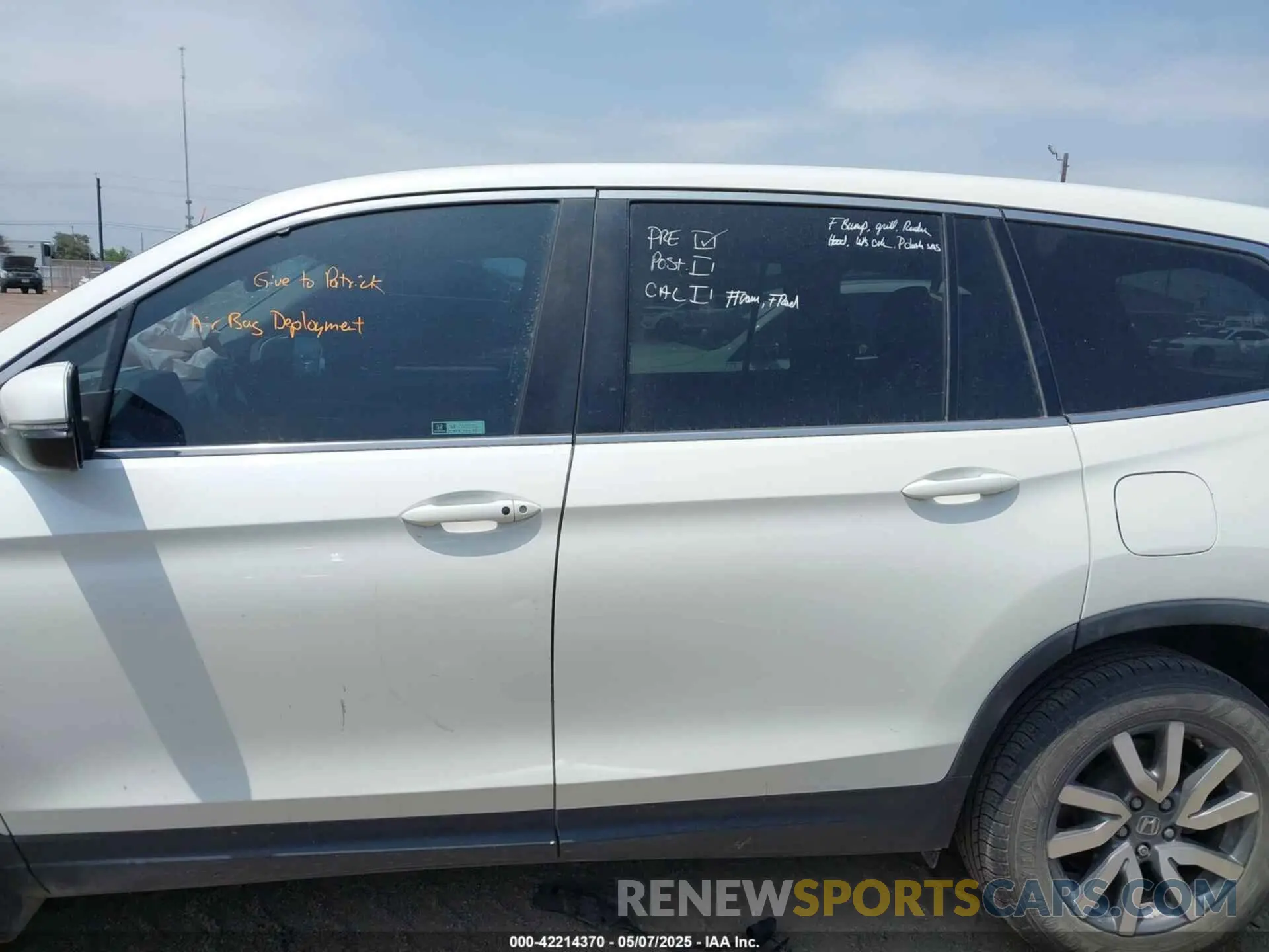 15 fotografías del automóvil dañado 5FNYF5H53KB029821 HONDA PILOT 2019