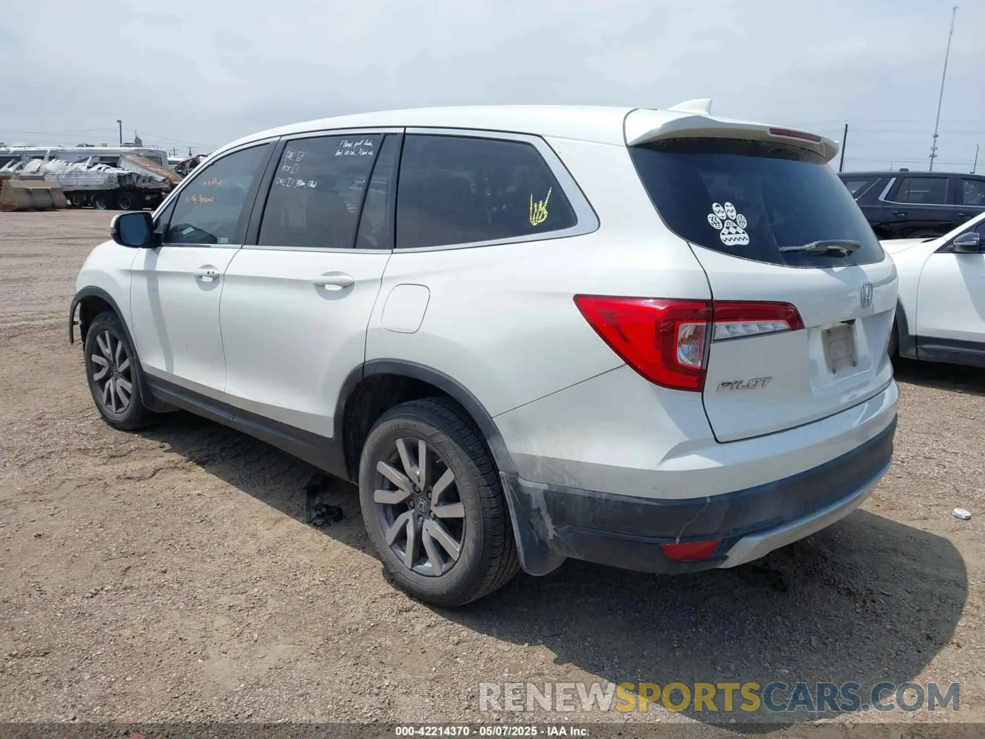 3 fotografías del automóvil dañado 5FNYF5H53KB029821 HONDA PILOT 2019