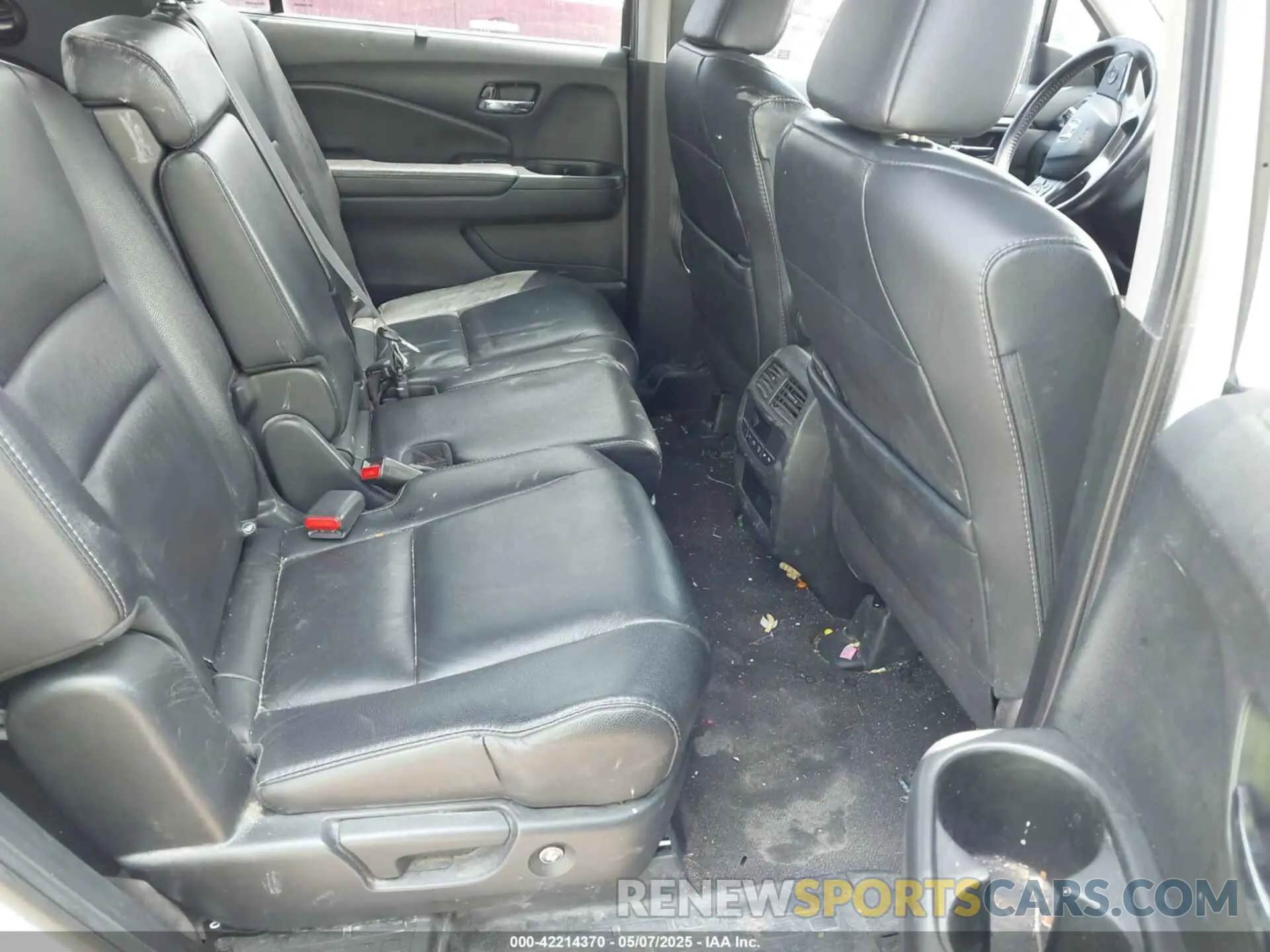8 fotografías del automóvil dañado 5FNYF5H53KB029821 HONDA PILOT 2019